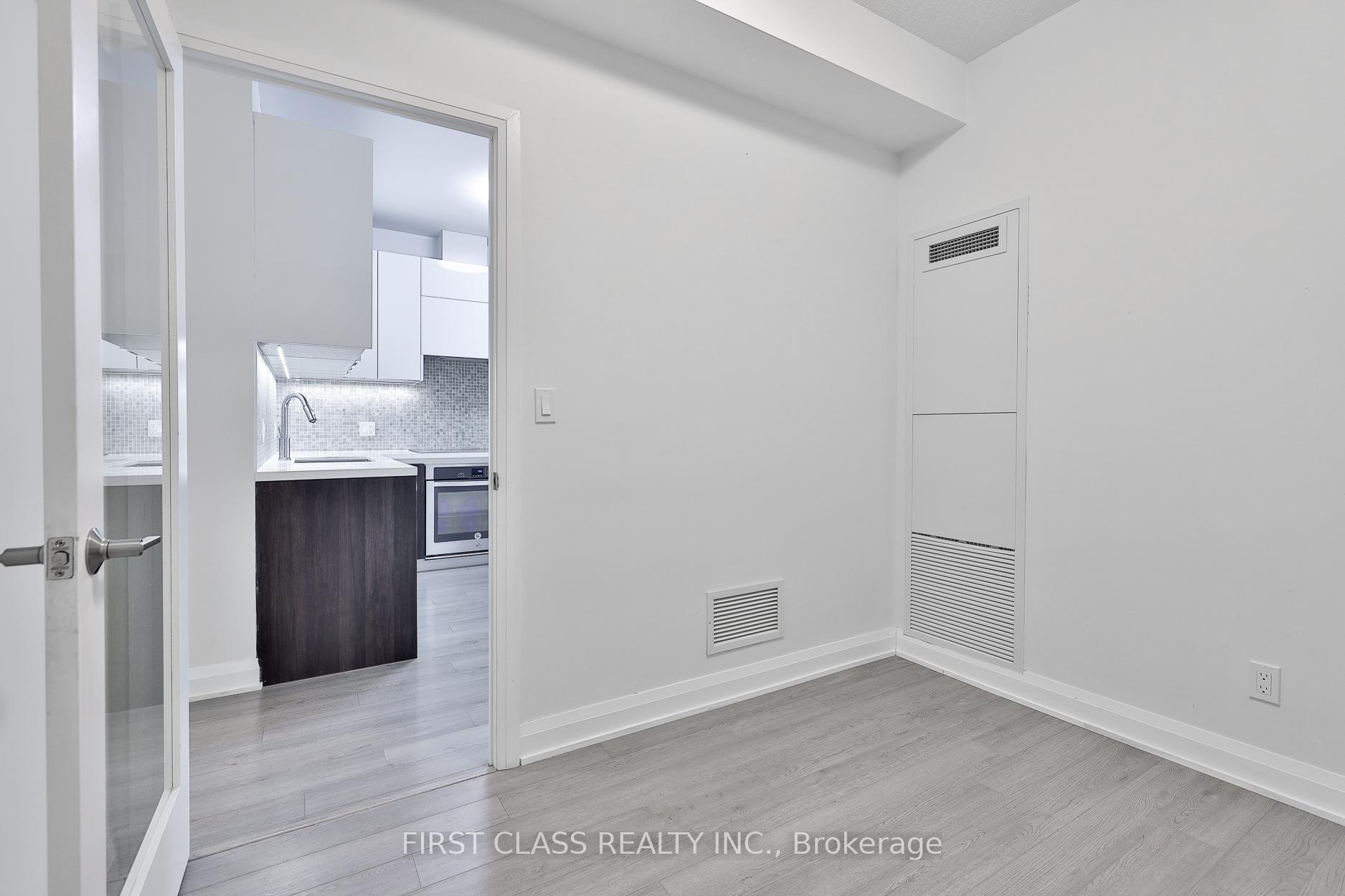 Photo 15 of Unit 305, 25 Water Walk Drive, Markham, Unionville — HOMEH