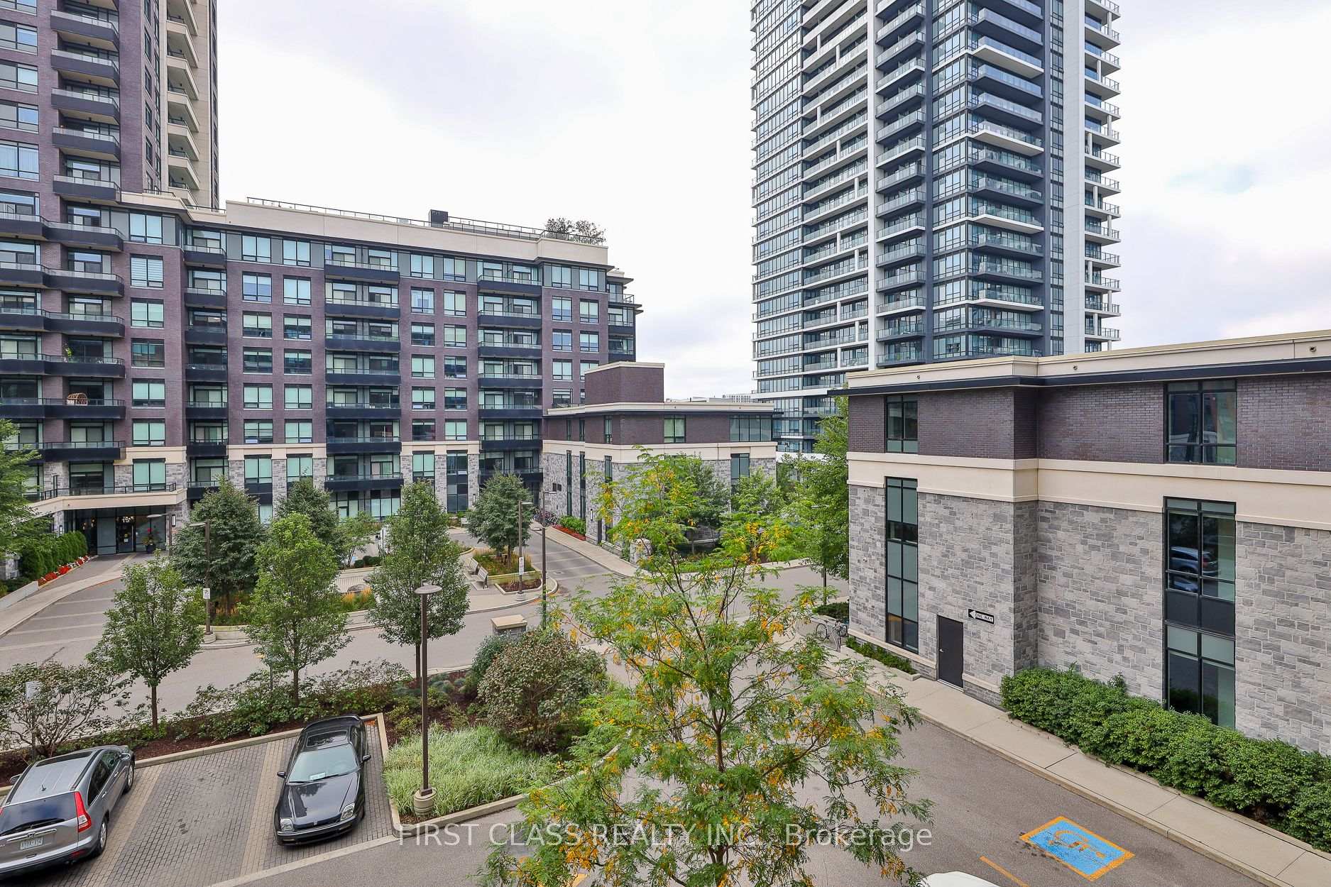 Photo 27 of Unit 305, 25 Water Walk Drive, Markham, Unionville — HOMEH