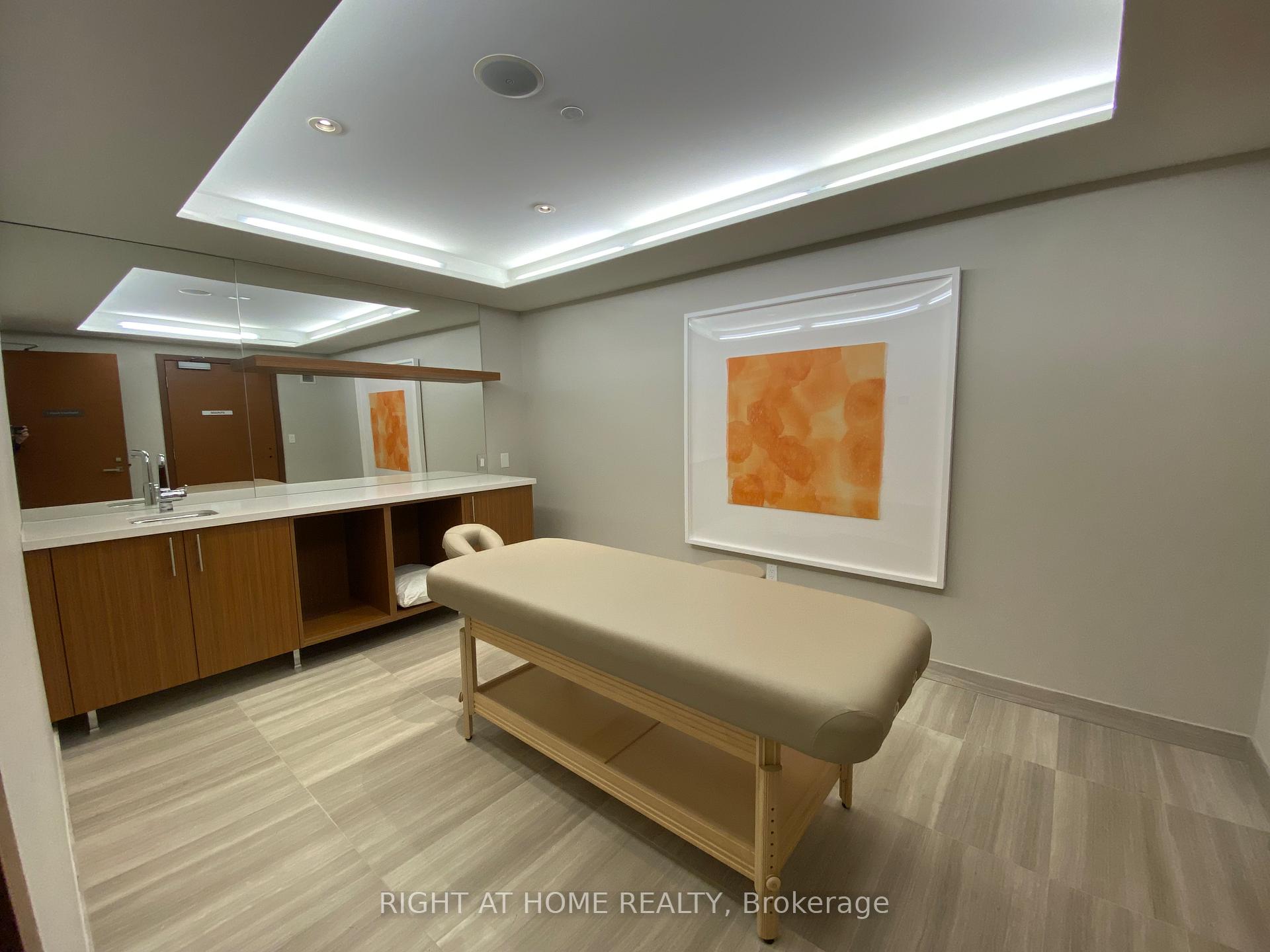 Photo 27 of Unit 804, 39 Queens Quay E, Toronto, Waterfront Communities — HOMEH