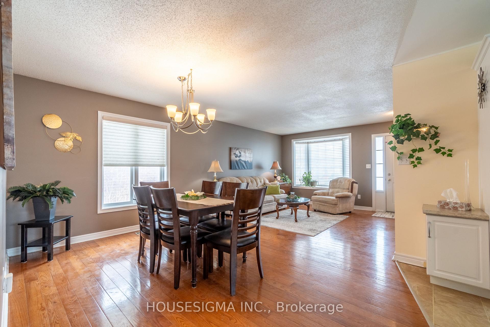 Photo 8 of 194 Bristol Drive, Chatham-Kent, Chatham — HOMEH