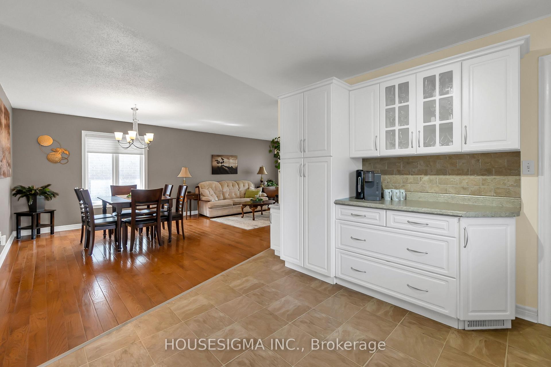 Photo 12 of 194 Bristol Drive, Chatham-Kent, Chatham — HOMEH
