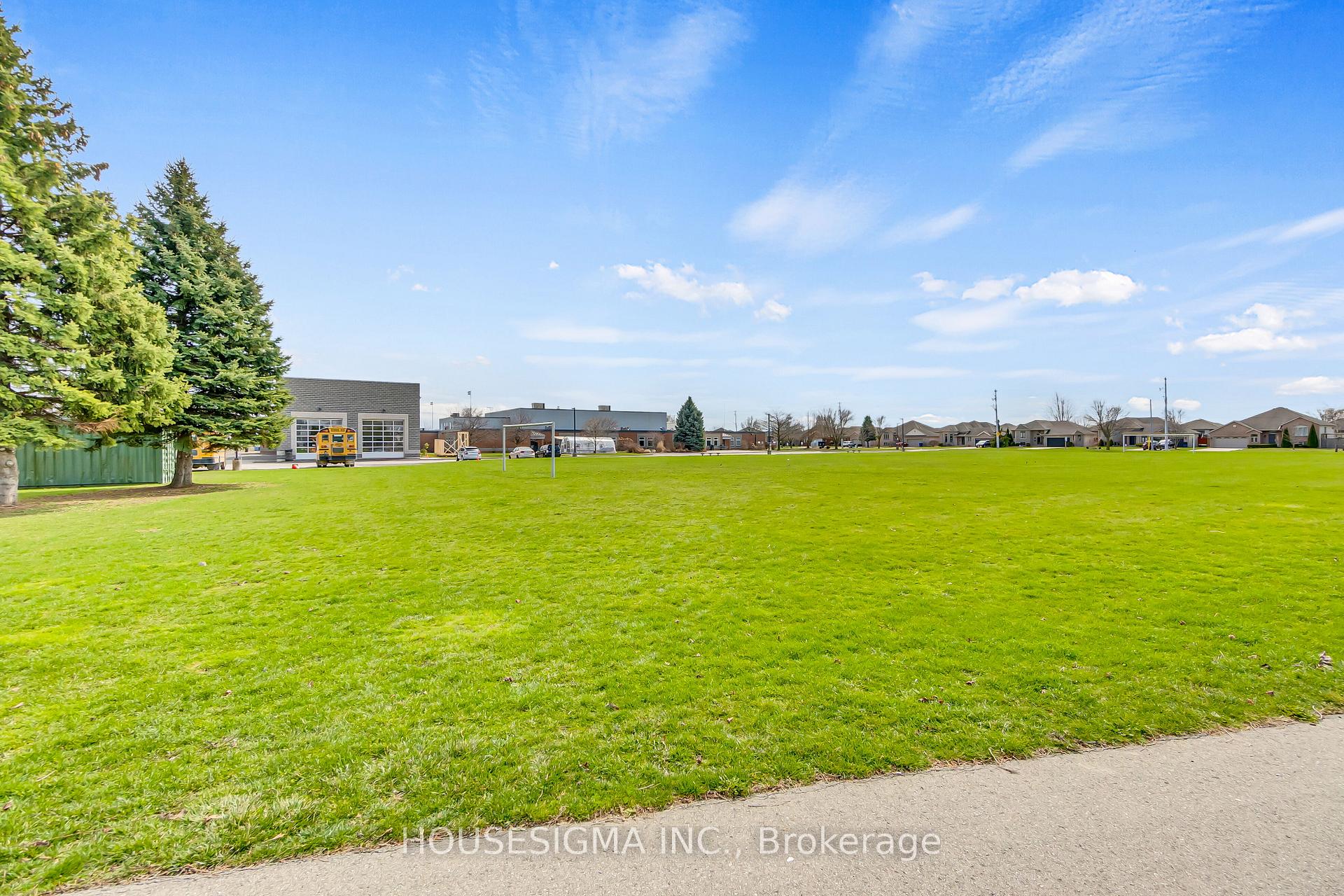Photo 48 of 194 Bristol Drive, Chatham-Kent, Chatham — HOMEH