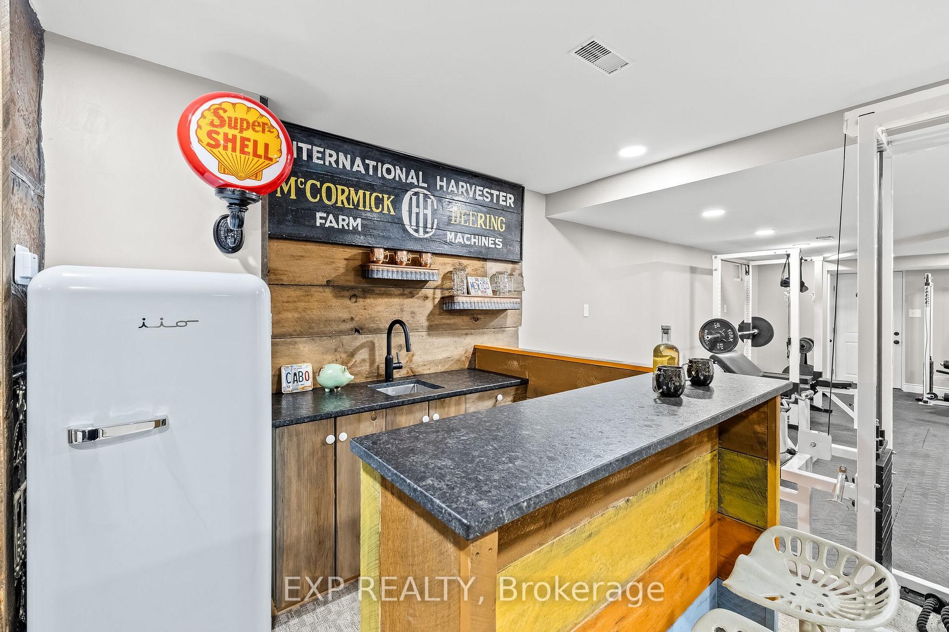 Photo 35 of 667 Ford Crescent, Cavan Monaghan, Cavan Twp — HOMEH
