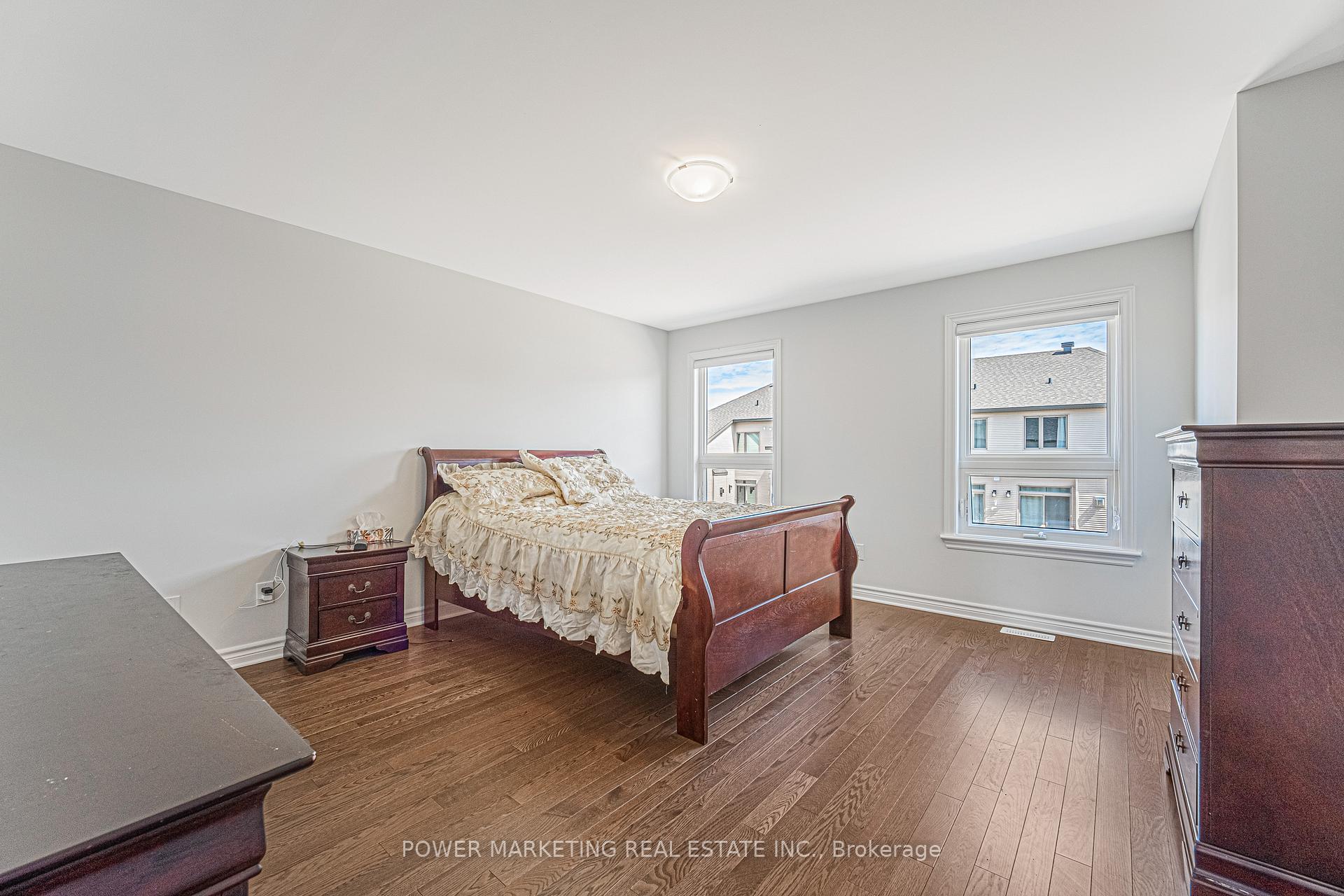Photo 24 of 918 Brian Good Avenue, Ottawa, Riverside South/Gloucester Glen — HOMEH