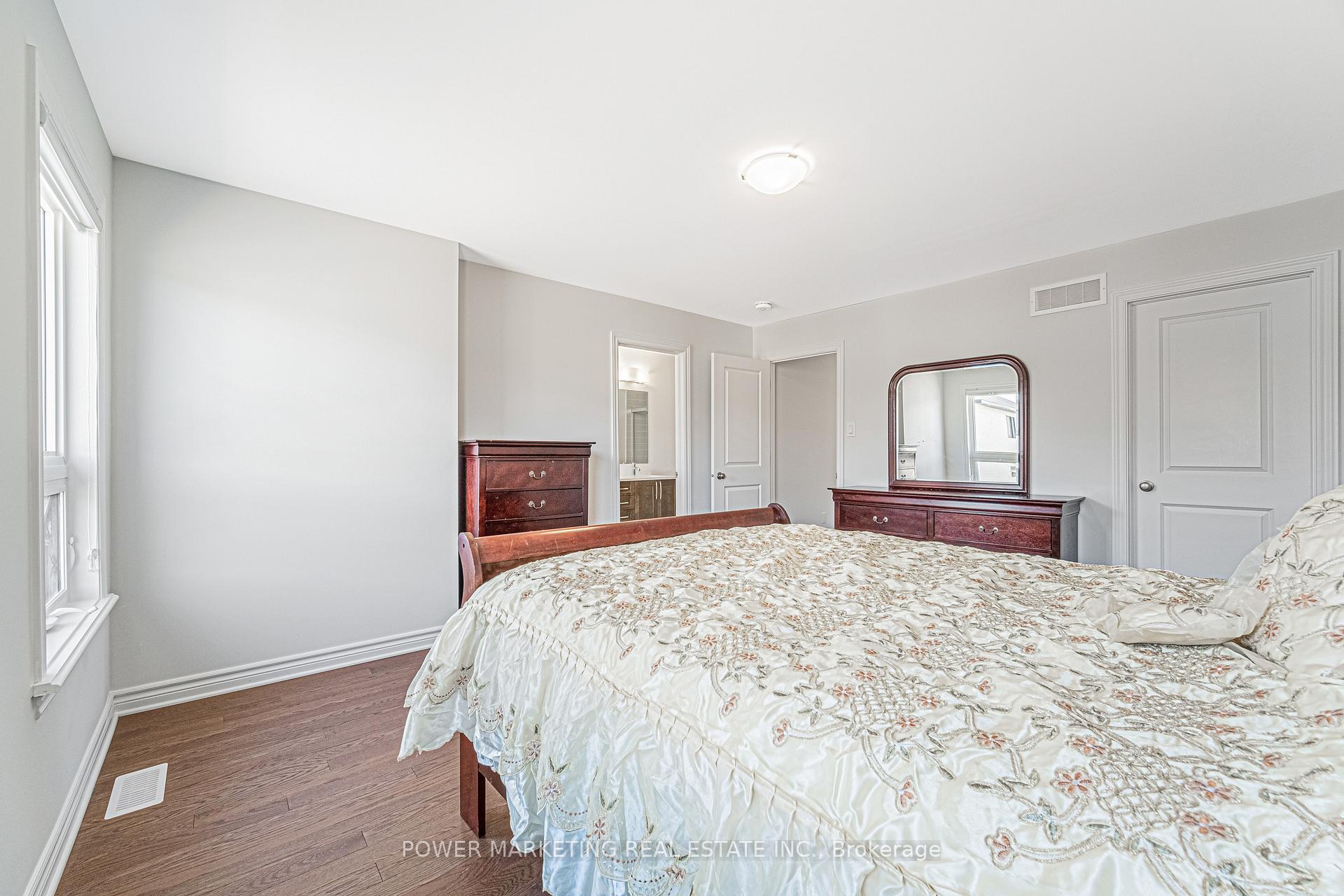 Photo 26 of 918 Brian Good Avenue, Ottawa, Riverside South/Gloucester Glen — HOMEH