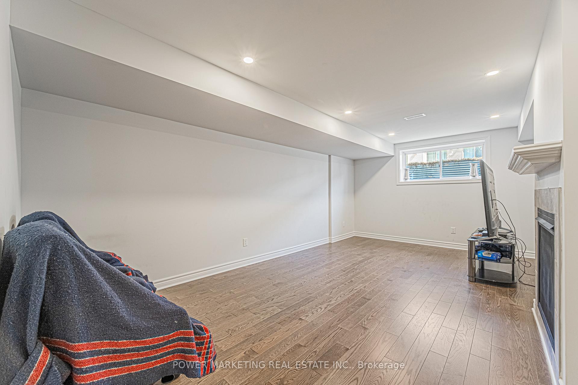 Photo 35 of 918 Brian Good Avenue, Ottawa, Riverside South/Gloucester Glen — HOMEH