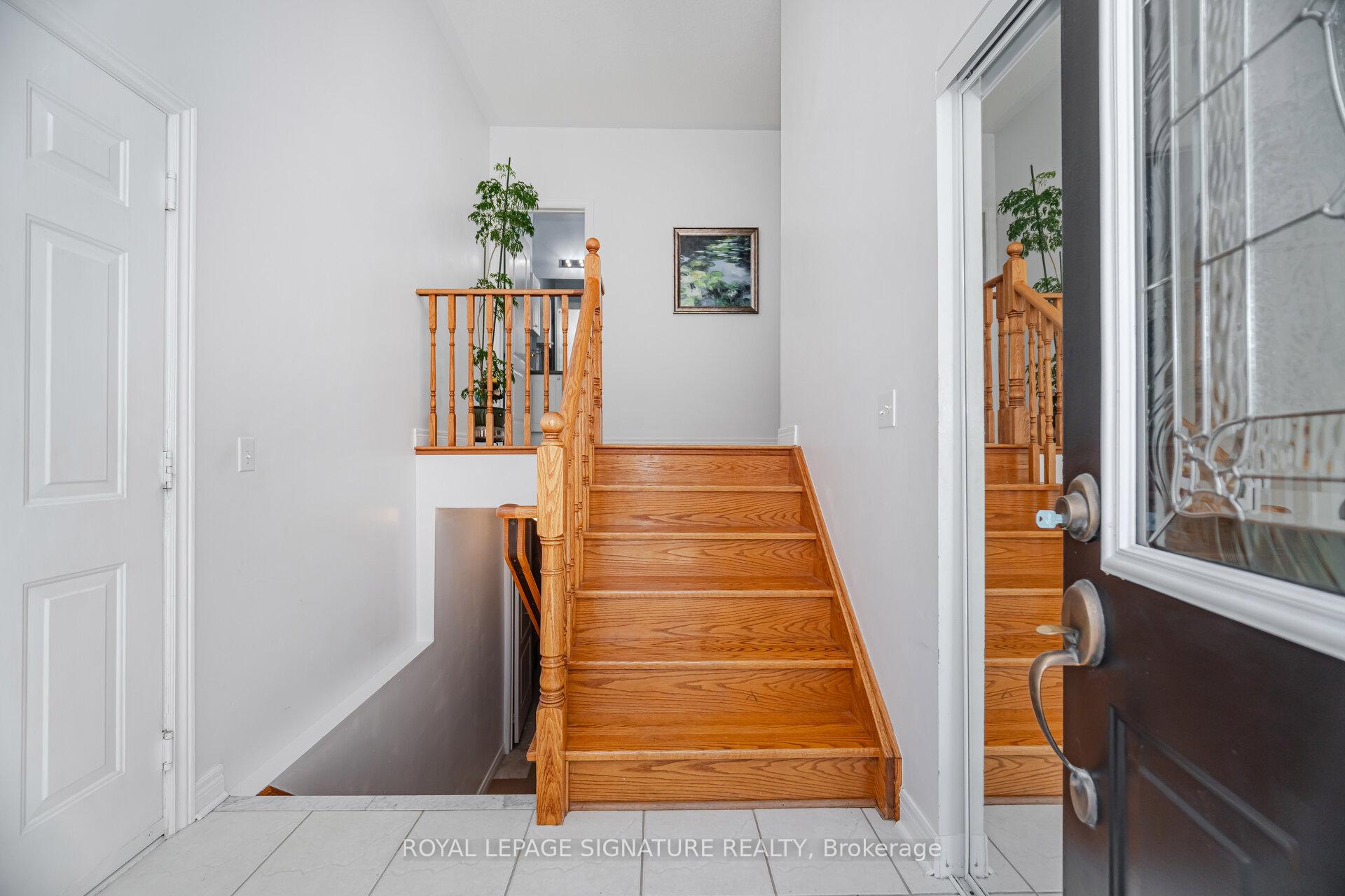 Photo 6 of 10 Banks Drive, Brampton, Vales of Castlemore — HOMEH