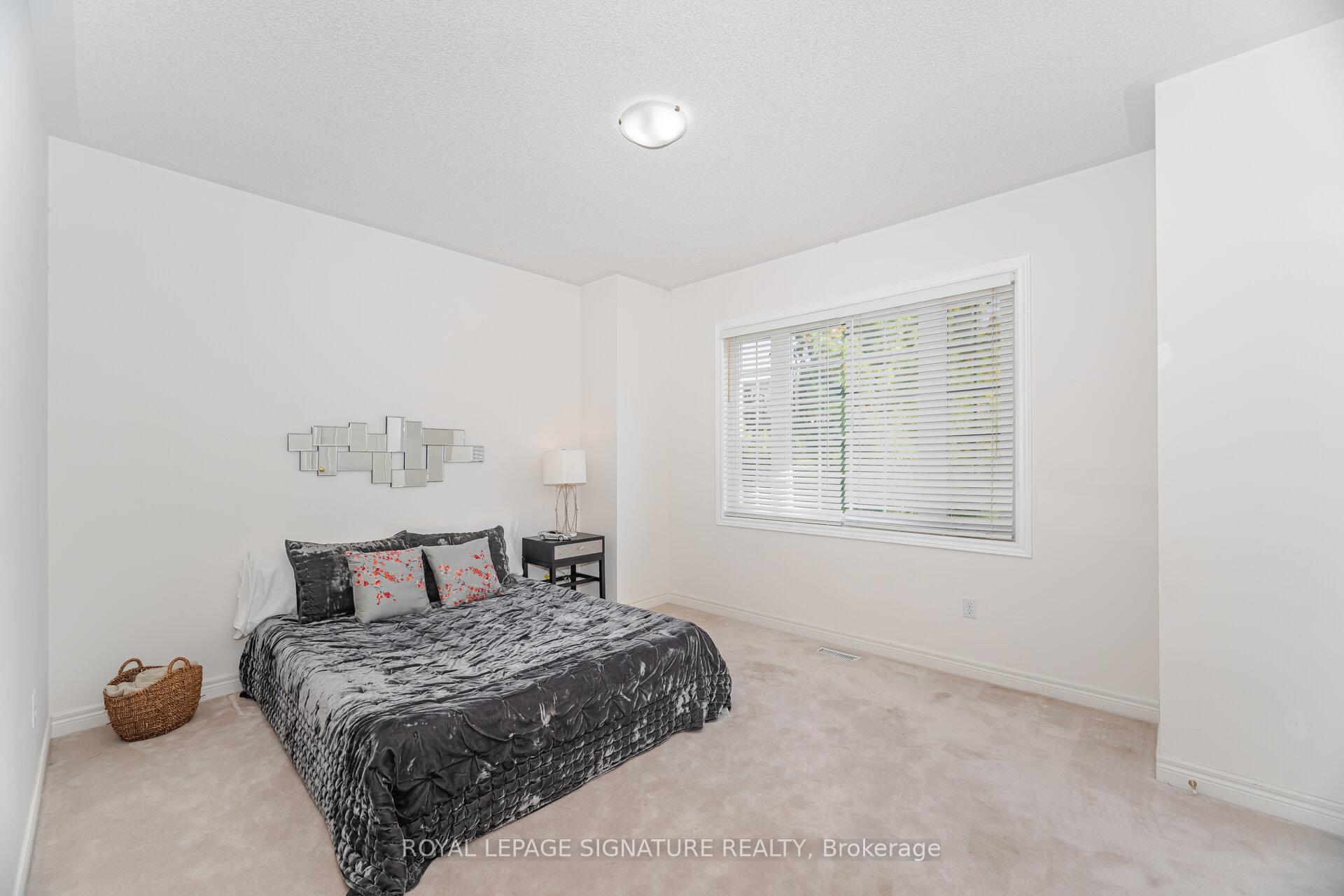 Photo 24 of 10 Banks Drive, Brampton, Vales of Castlemore — HOMEH