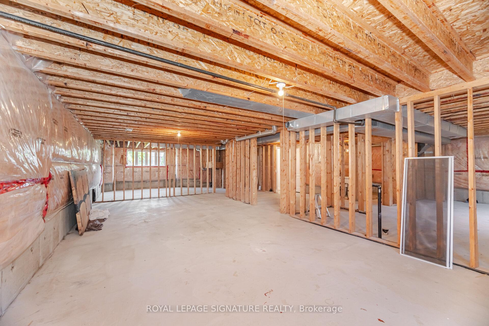Photo 29 of 10 Banks Drive, Brampton, Vales of Castlemore — HOMEH