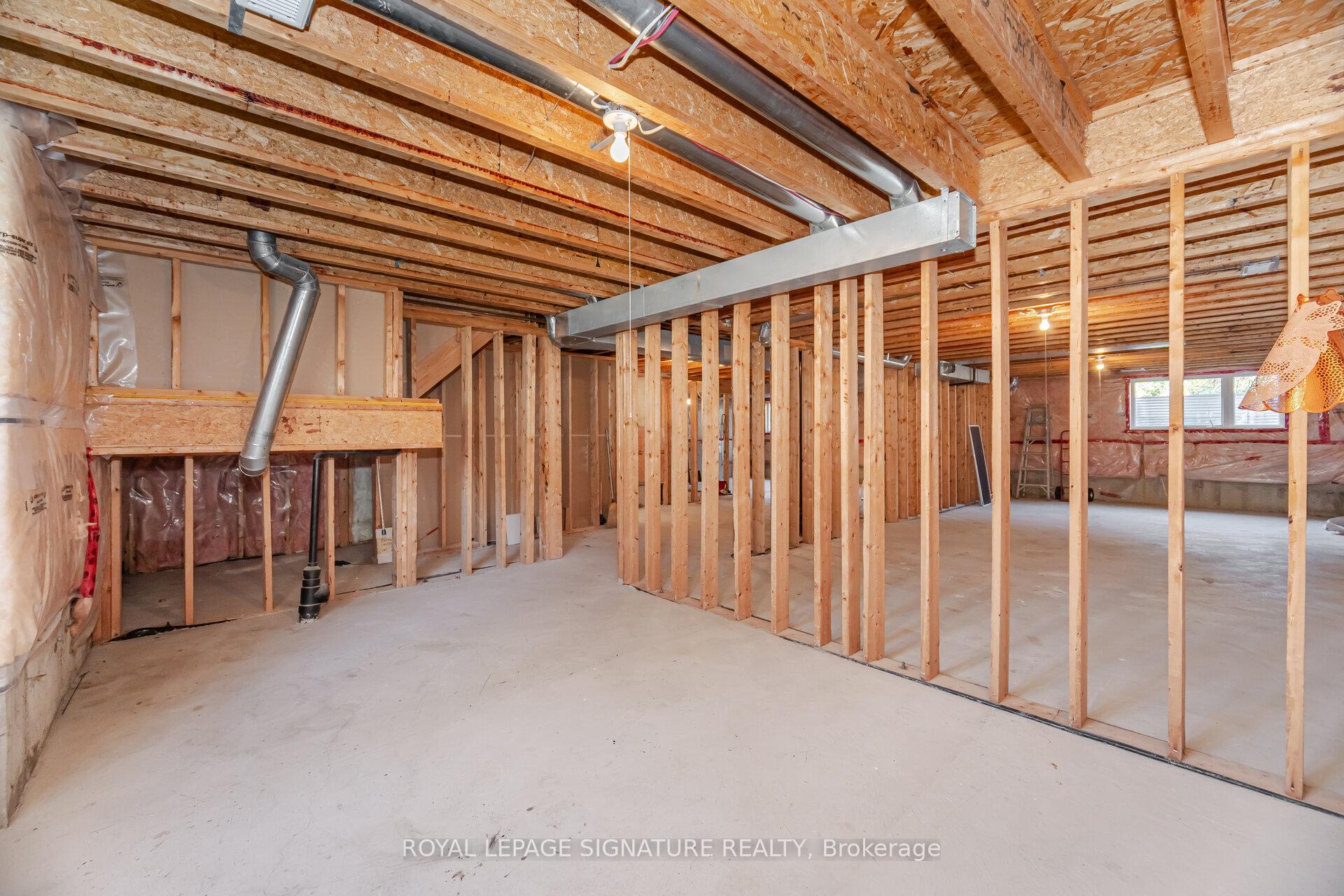 Photo 31 of 10 Banks Drive, Brampton, Vales of Castlemore — HOMEH