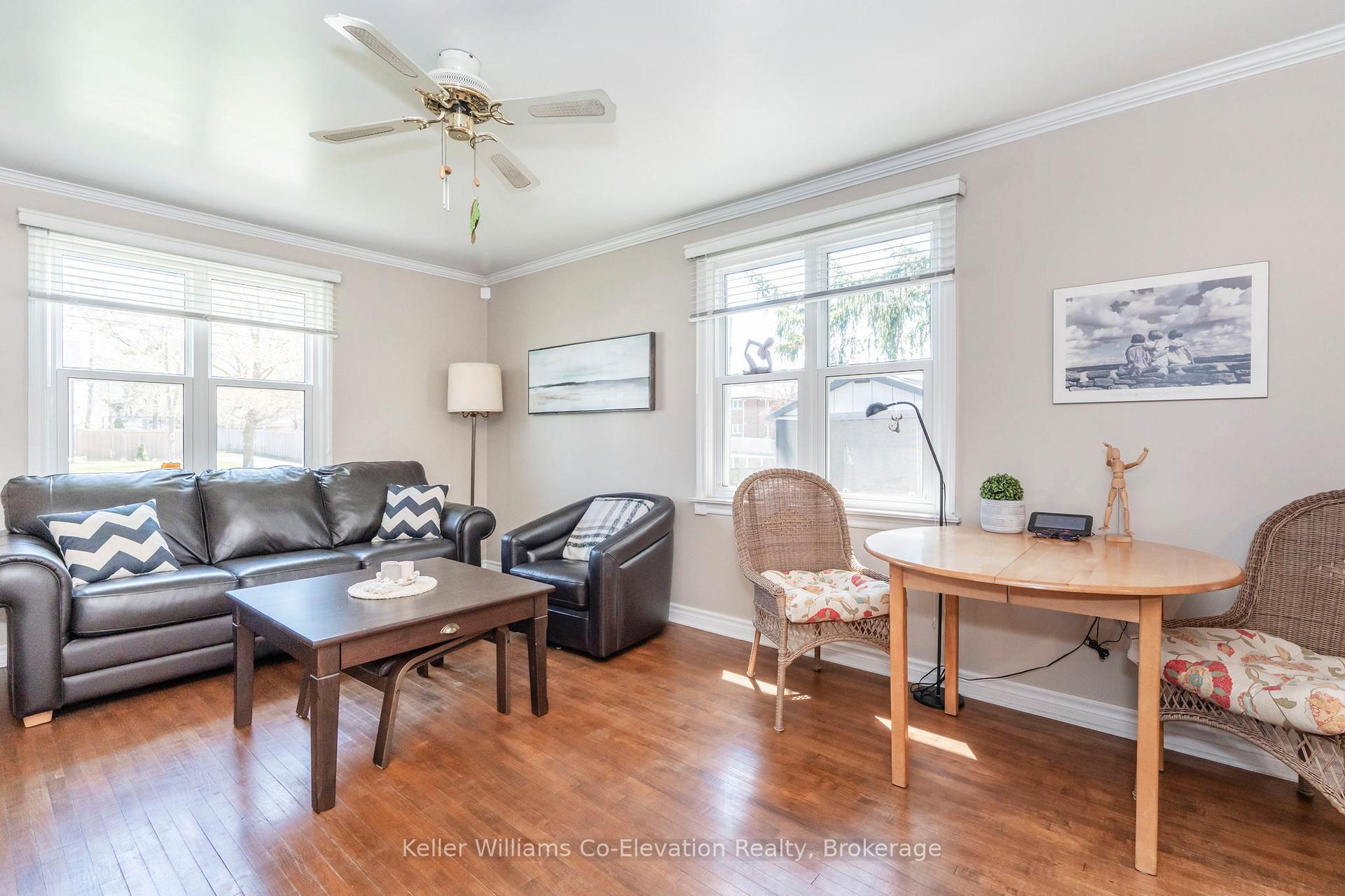 Photo 11 of 94 Innisfil Street, Barrie, Sanford — HOMEH