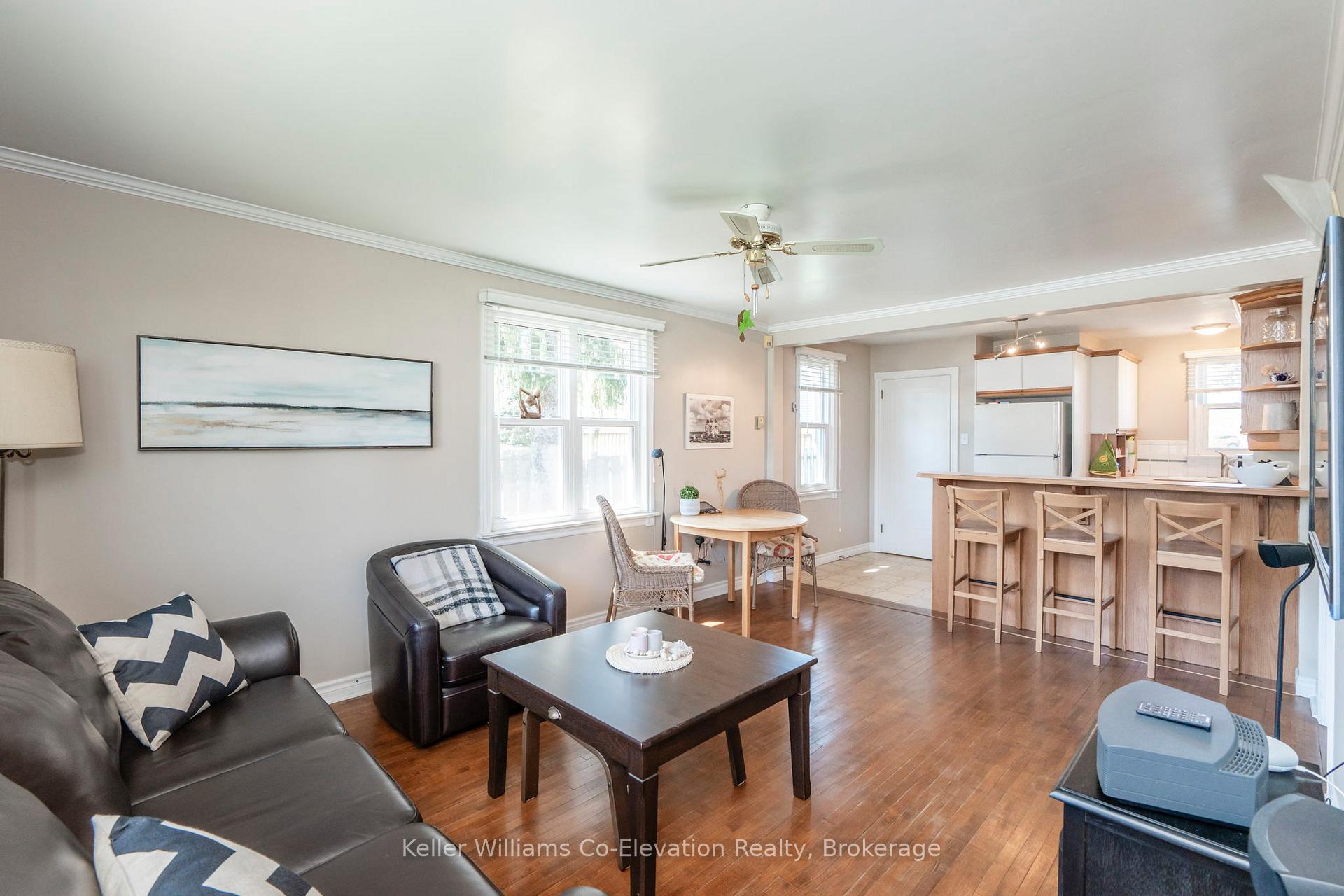 Photo 13 of 94 Innisfil Street, Barrie, Sanford — HOMEH