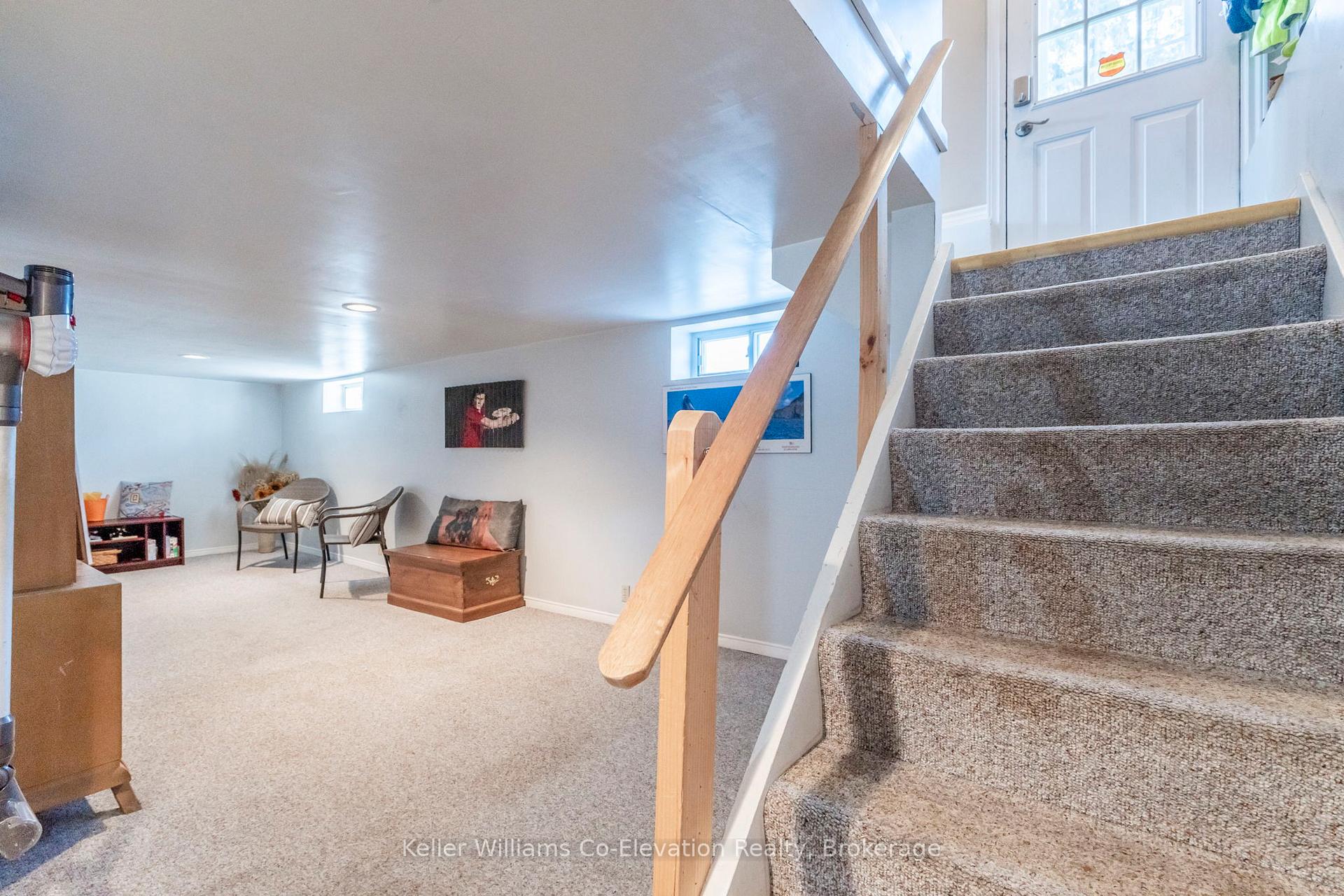 Photo 26 of 94 Innisfil Street, Barrie, Sanford — HOMEH
