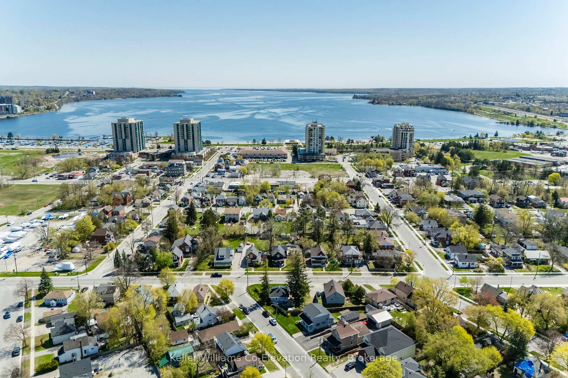 Photo 41 of 94 Innisfil Street, Barrie, Sanford — HOMEH