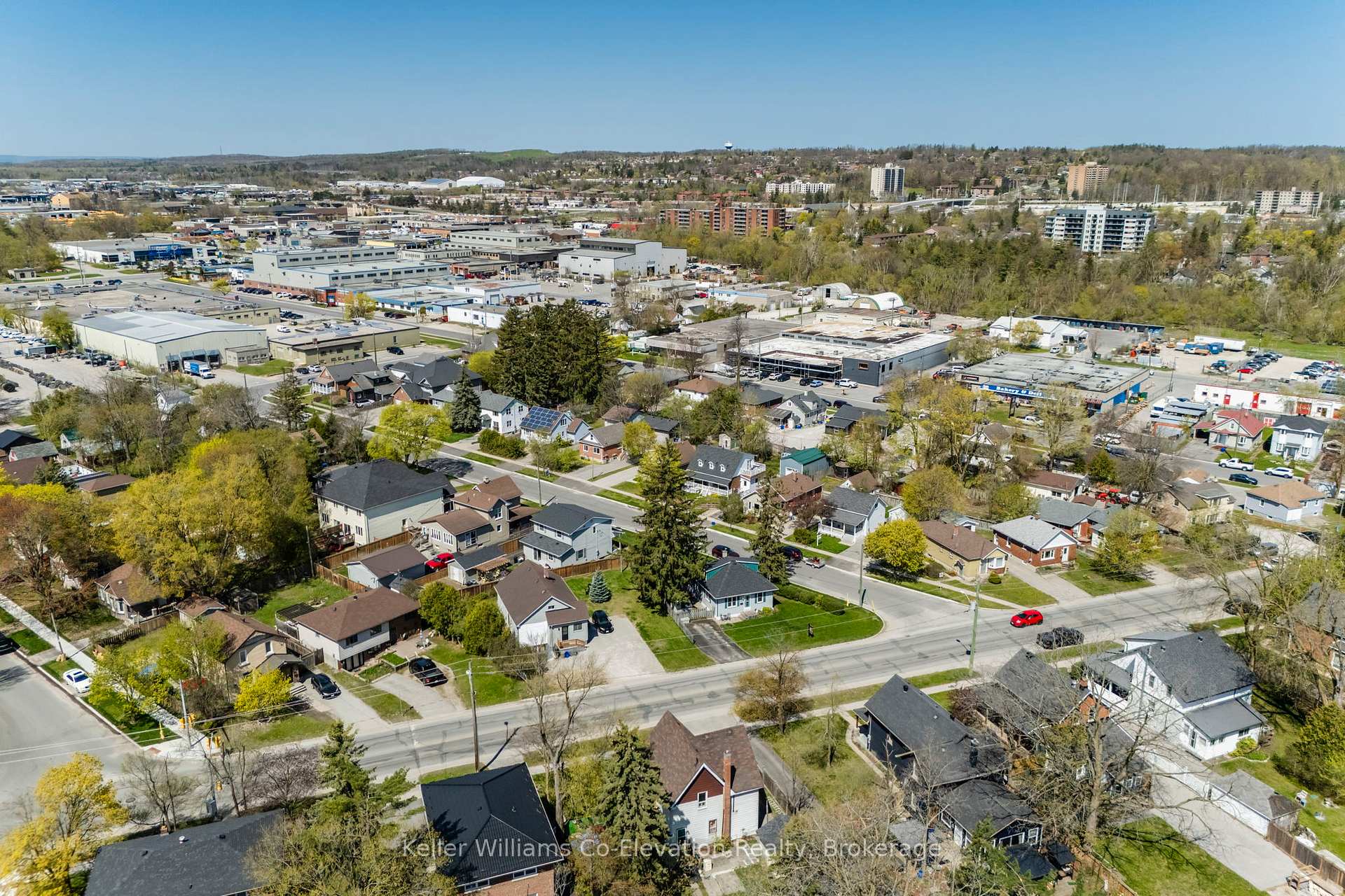 Photo 44 of 94 Innisfil Street, Barrie, Sanford — HOMEH