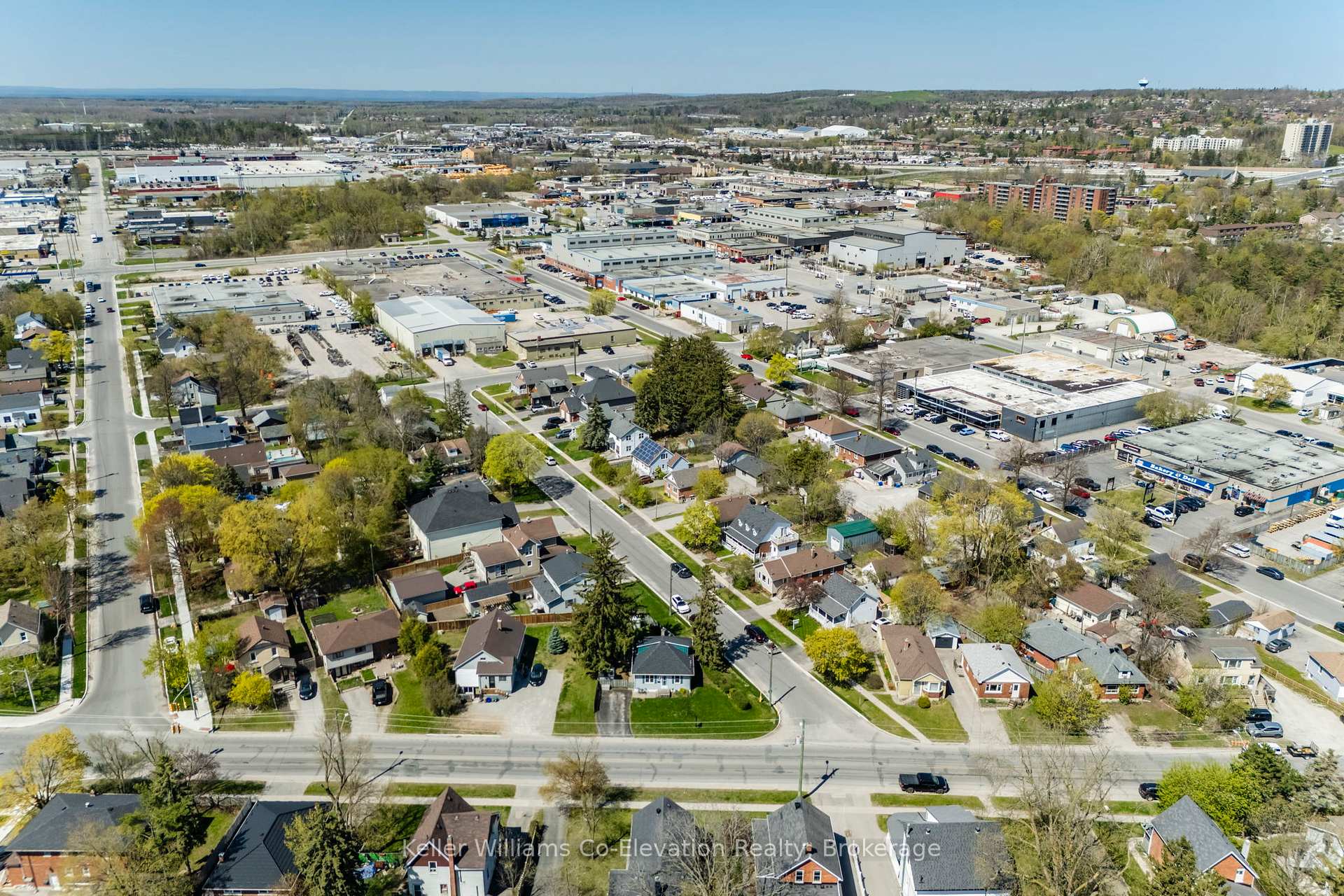 Photo 45 of 94 Innisfil Street, Barrie, Sanford — HOMEH