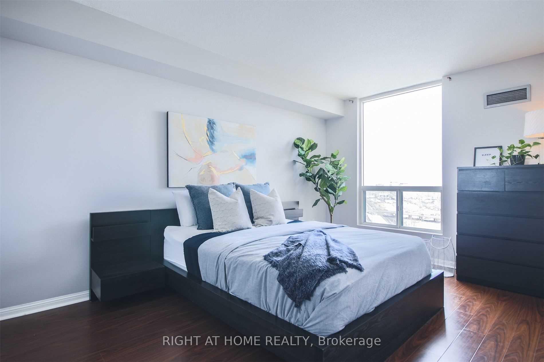 Photo 12 of Unit 2207, 101 Subway Crescent, Etobicoke, Islington-City Centre West — HOMEH