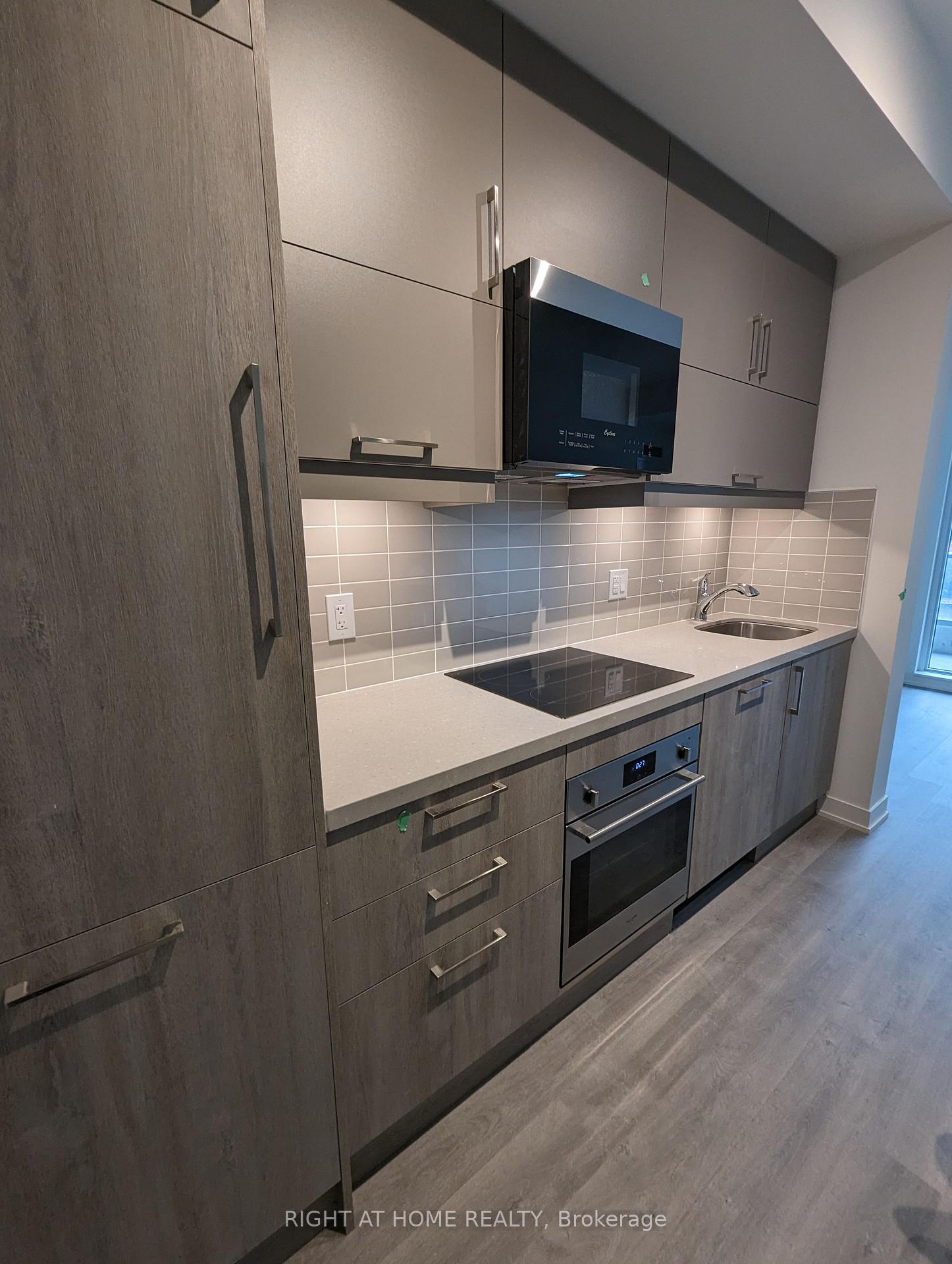Photo 6 of Unit 1203, 8119 Birchmount Road, Markham, Unionville — HOMEH