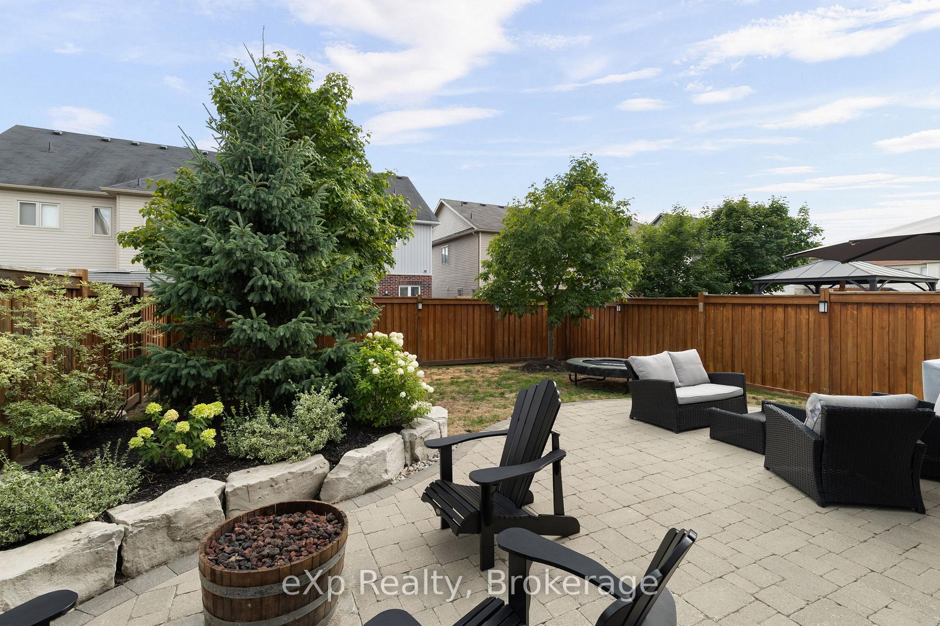 Photo 14 of 63 Decarolis Crescent, Essa, Angus — HOMEH