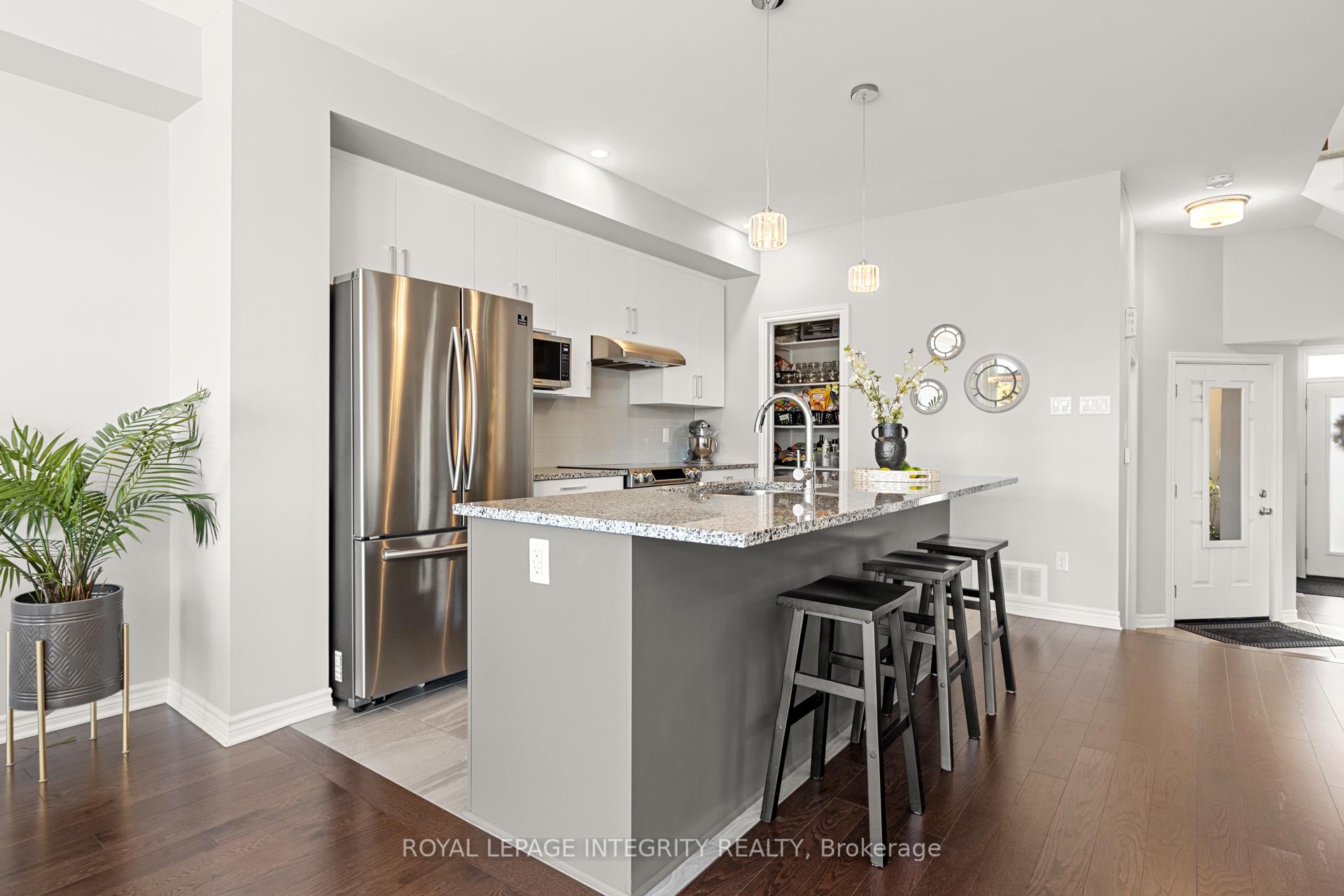 Photo 8 of 526 Jackdaw Avenue, Ottawa, Barrhaven - Half Moon Bay — HOMEH