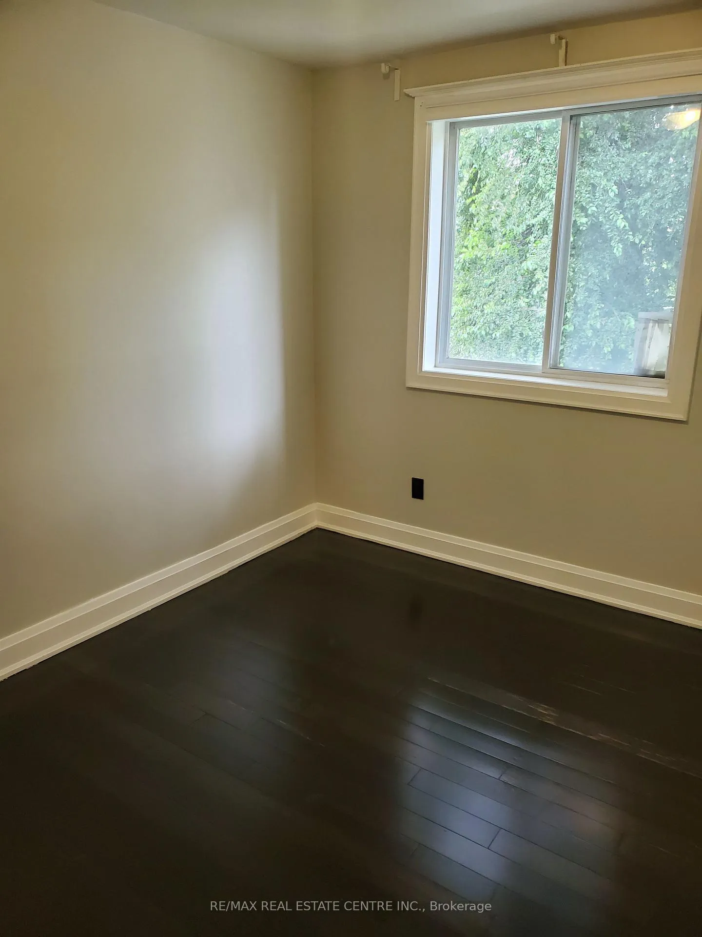 Photo 5 of Unit 310, 28 Victoria Avenue, Hamilton, Landsdale — HOMEH