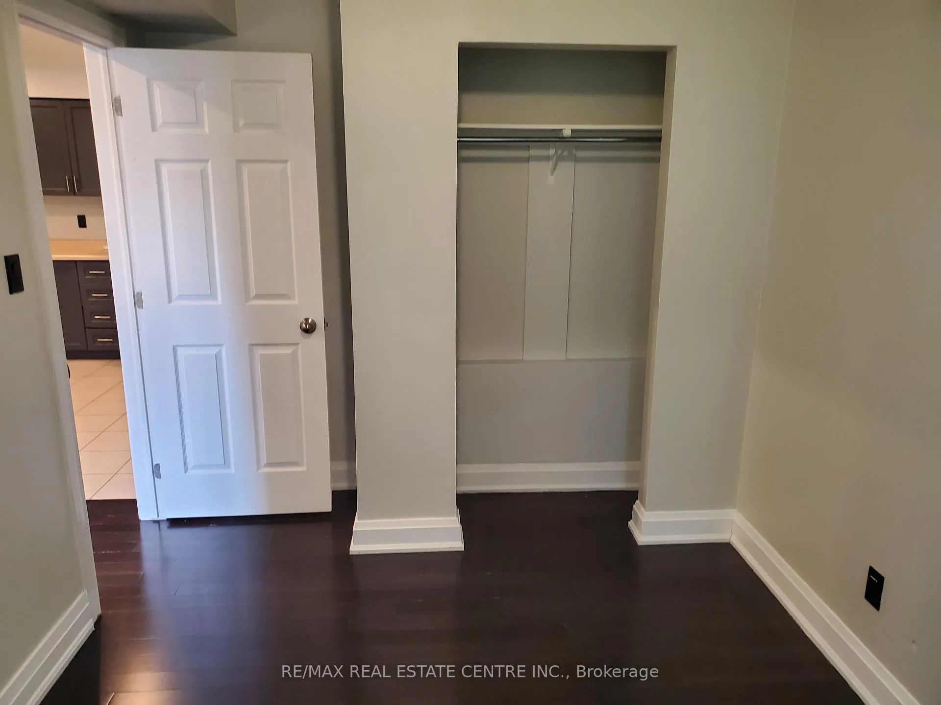 Photo 6 of Unit 310, 28 Victoria Avenue, Hamilton, Landsdale — HOMEH
