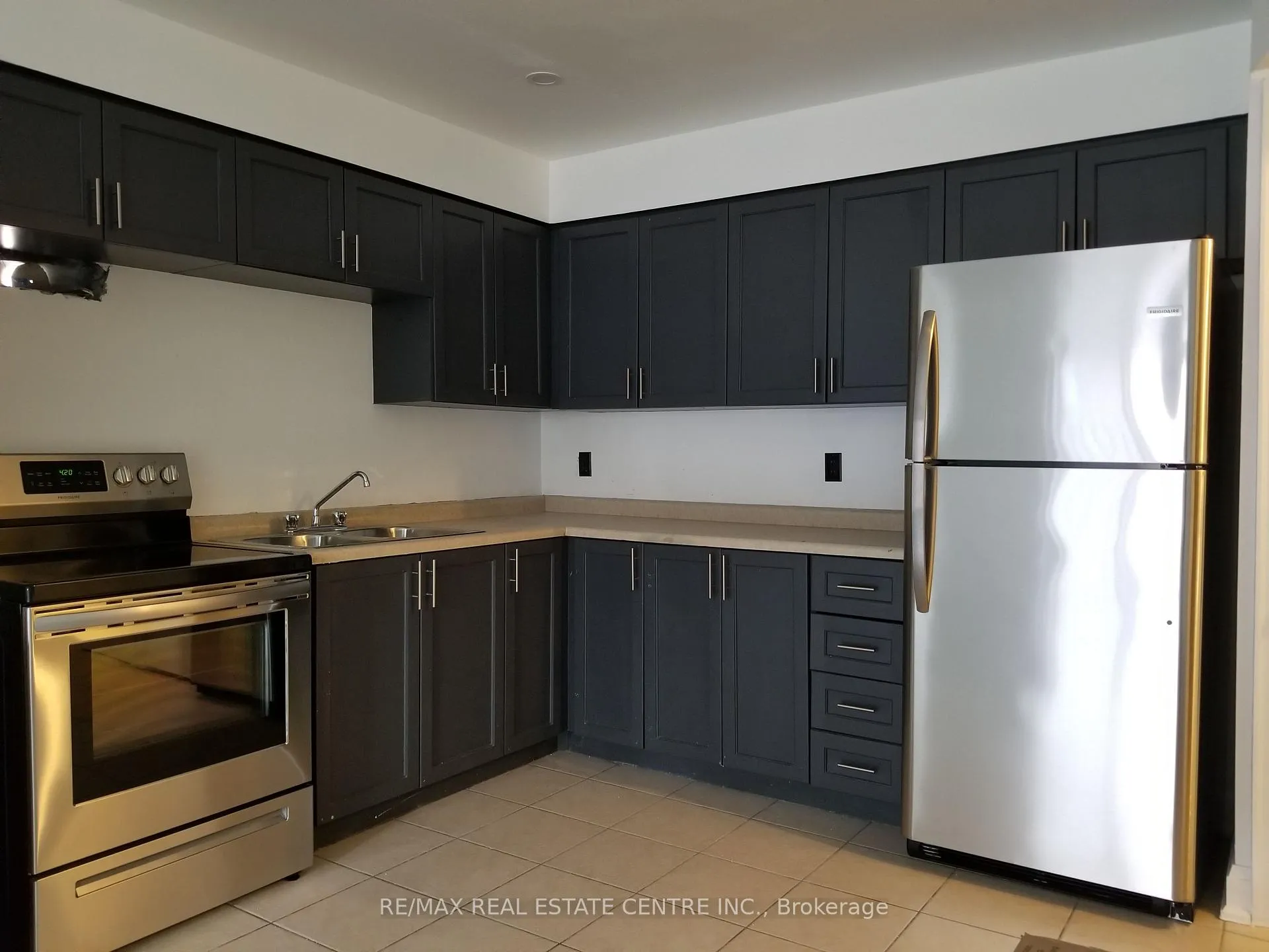 Photo 9 of Unit 310, 28 Victoria Avenue, Hamilton, Landsdale — HOMEH