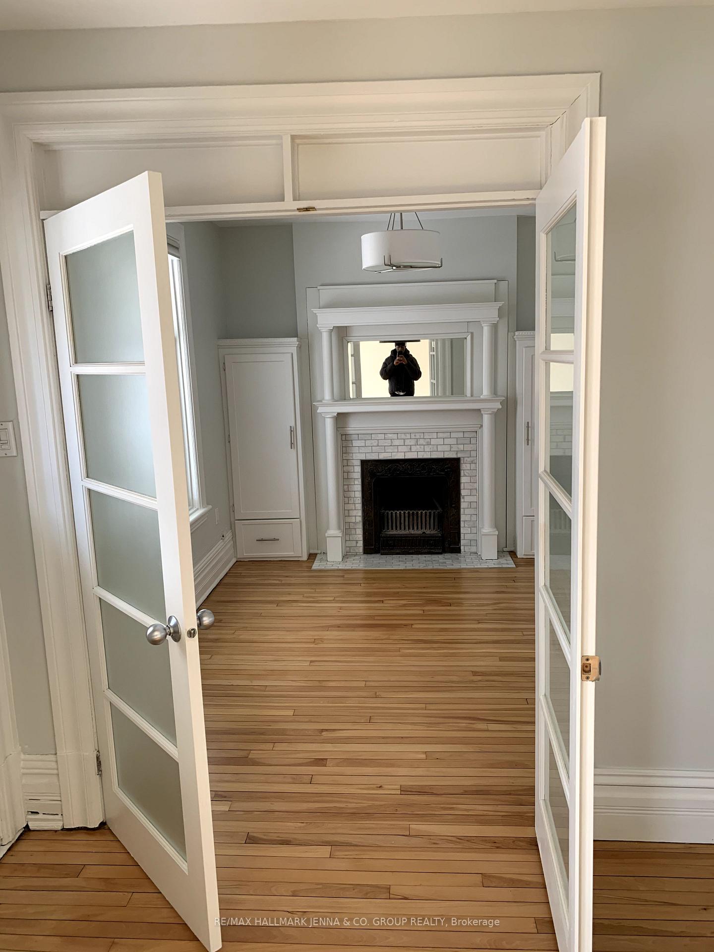Photo 3 of Unit 2, 149 First Avenue, Ottawa, Glebe — HOMEH