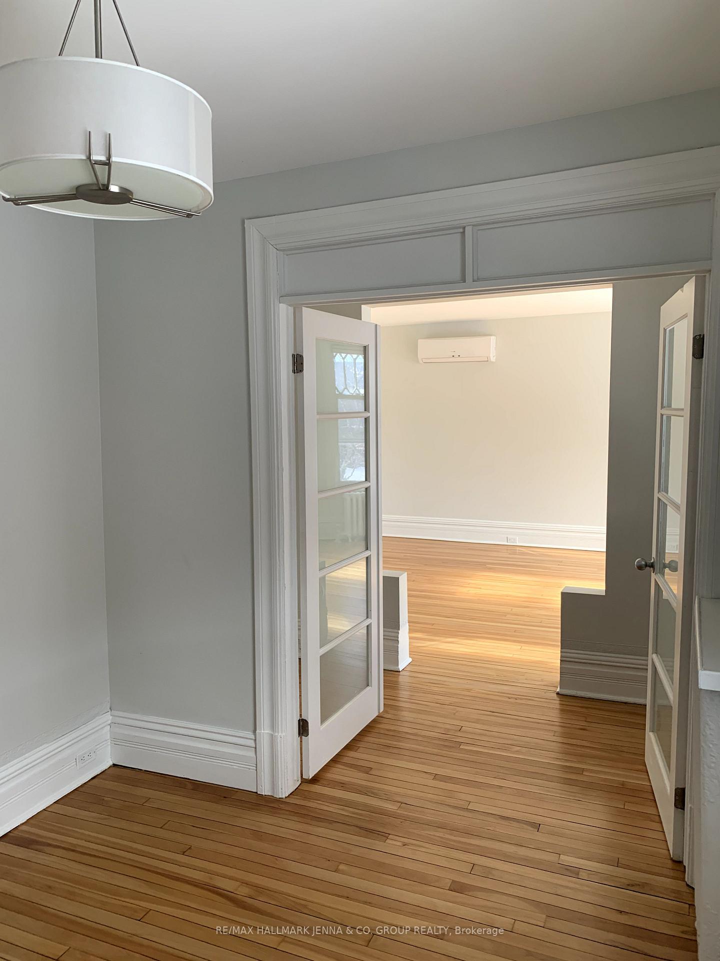 Photo 5 of Unit 2, 149 First Avenue, Ottawa, Glebe — HOMEH