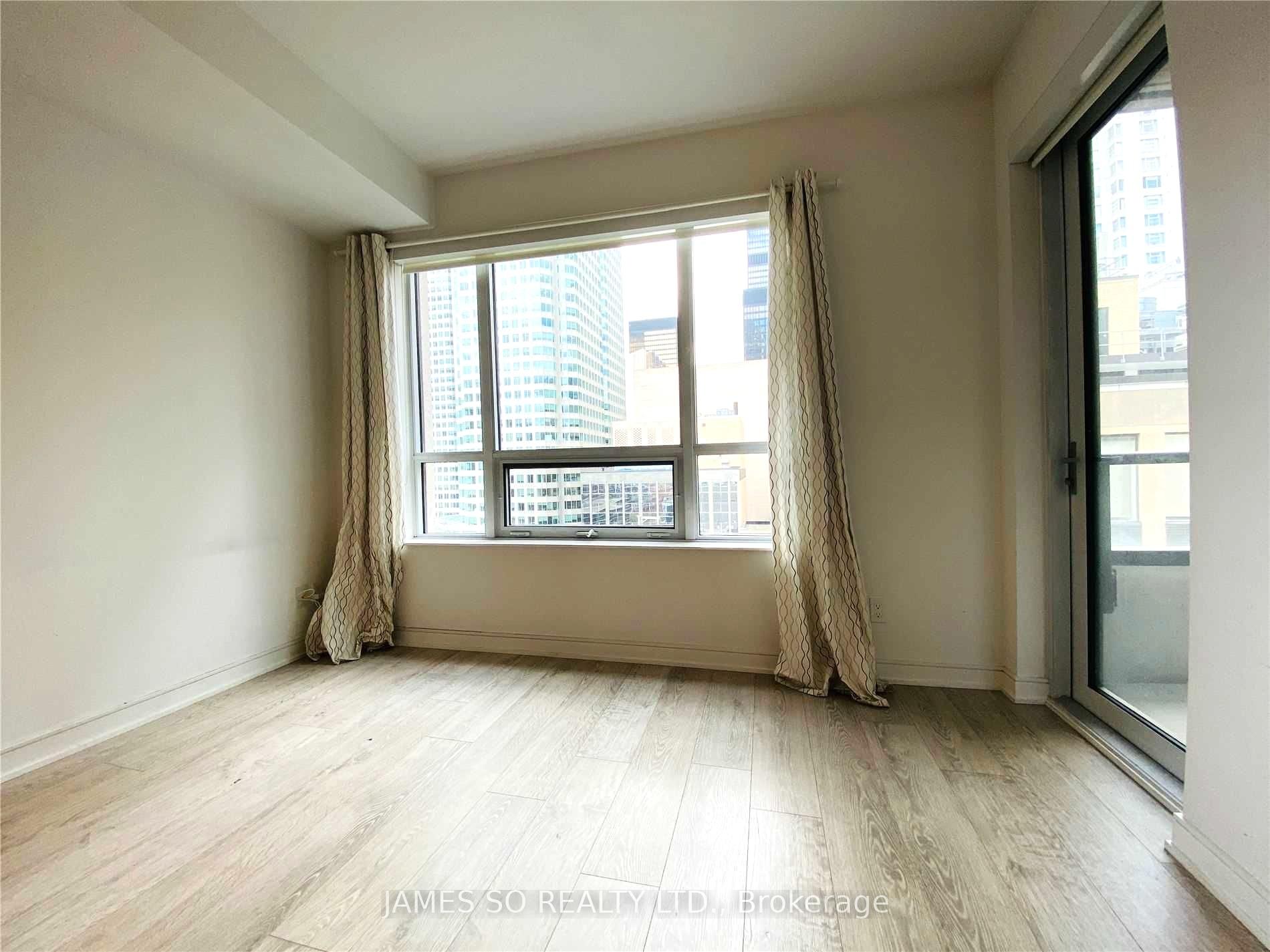 Photo 5 of Unit 1101, 88 Scott Street, Toronto, Church-Yonge Corridor — HOMEH