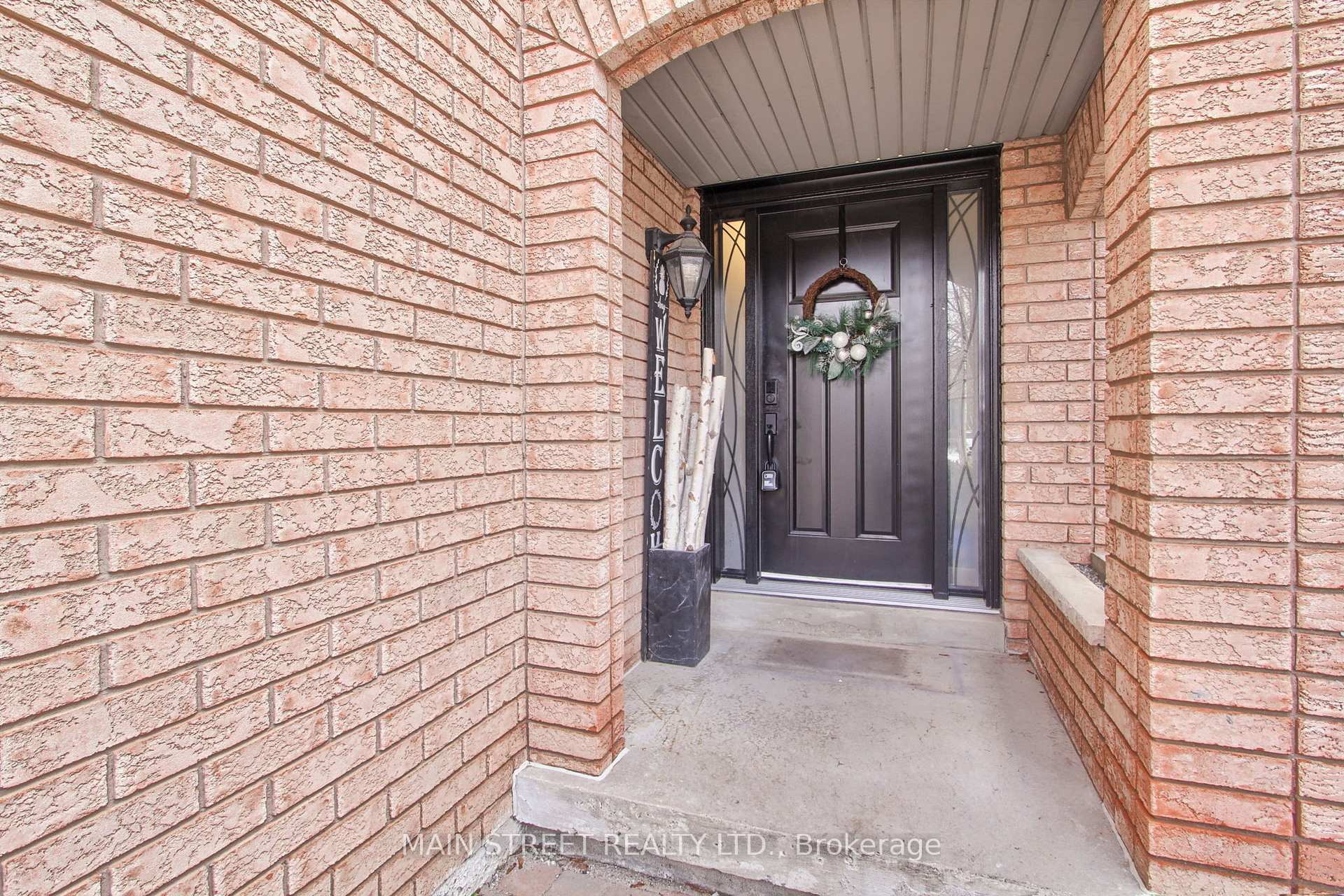 Photo 3 of 161 Primeau Drive, Aurora, Aurora Grove — HOMEH