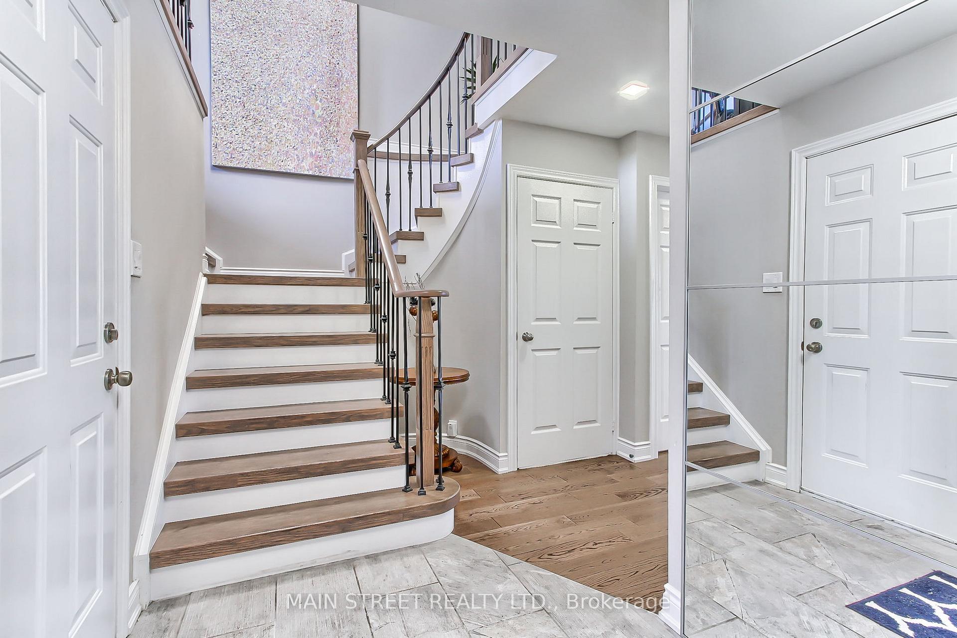 Photo 5 of 161 Primeau Drive, Aurora, Aurora Grove — HOMEH