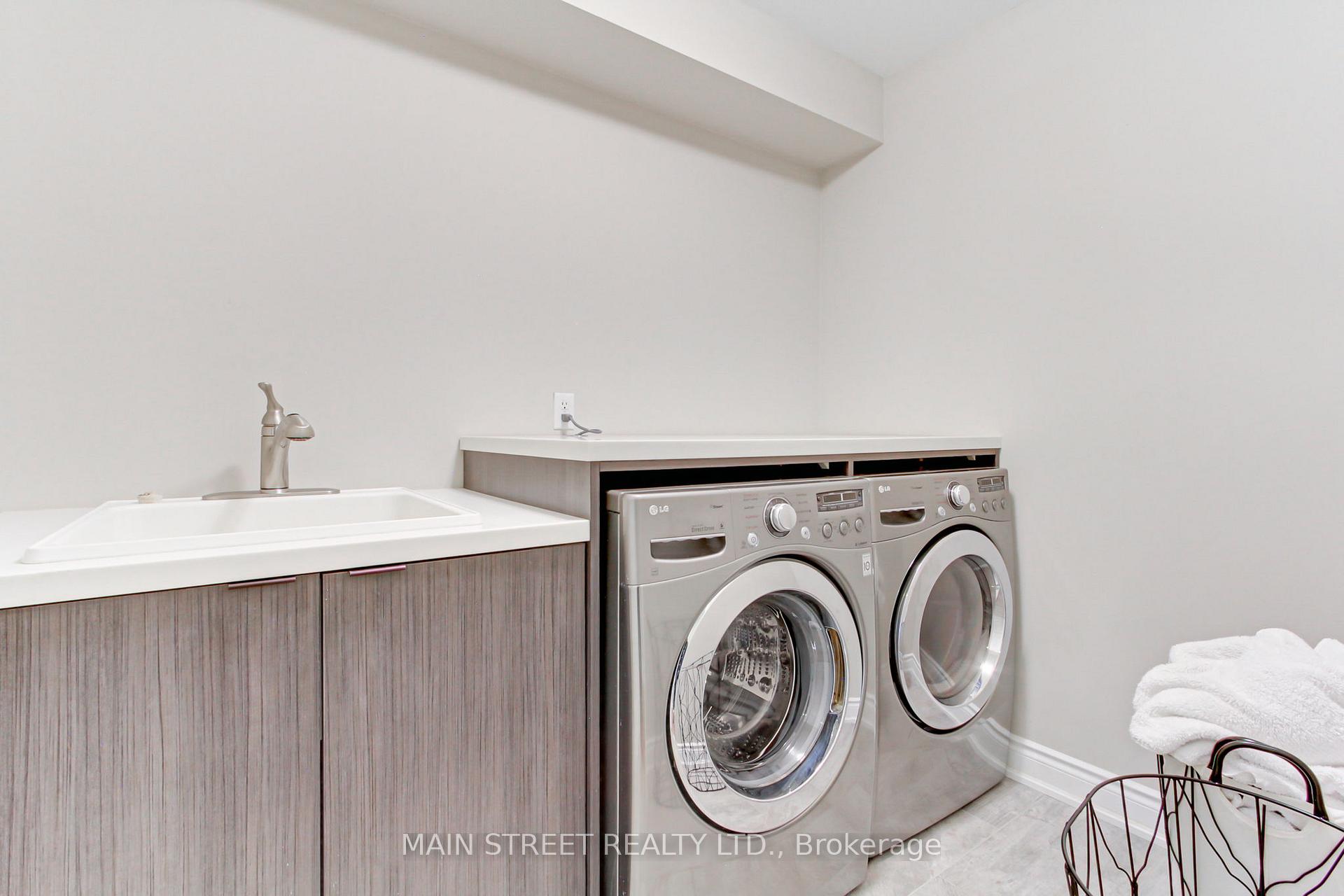 Photo 14 of 161 Primeau Drive, Aurora, Aurora Grove — HOMEH