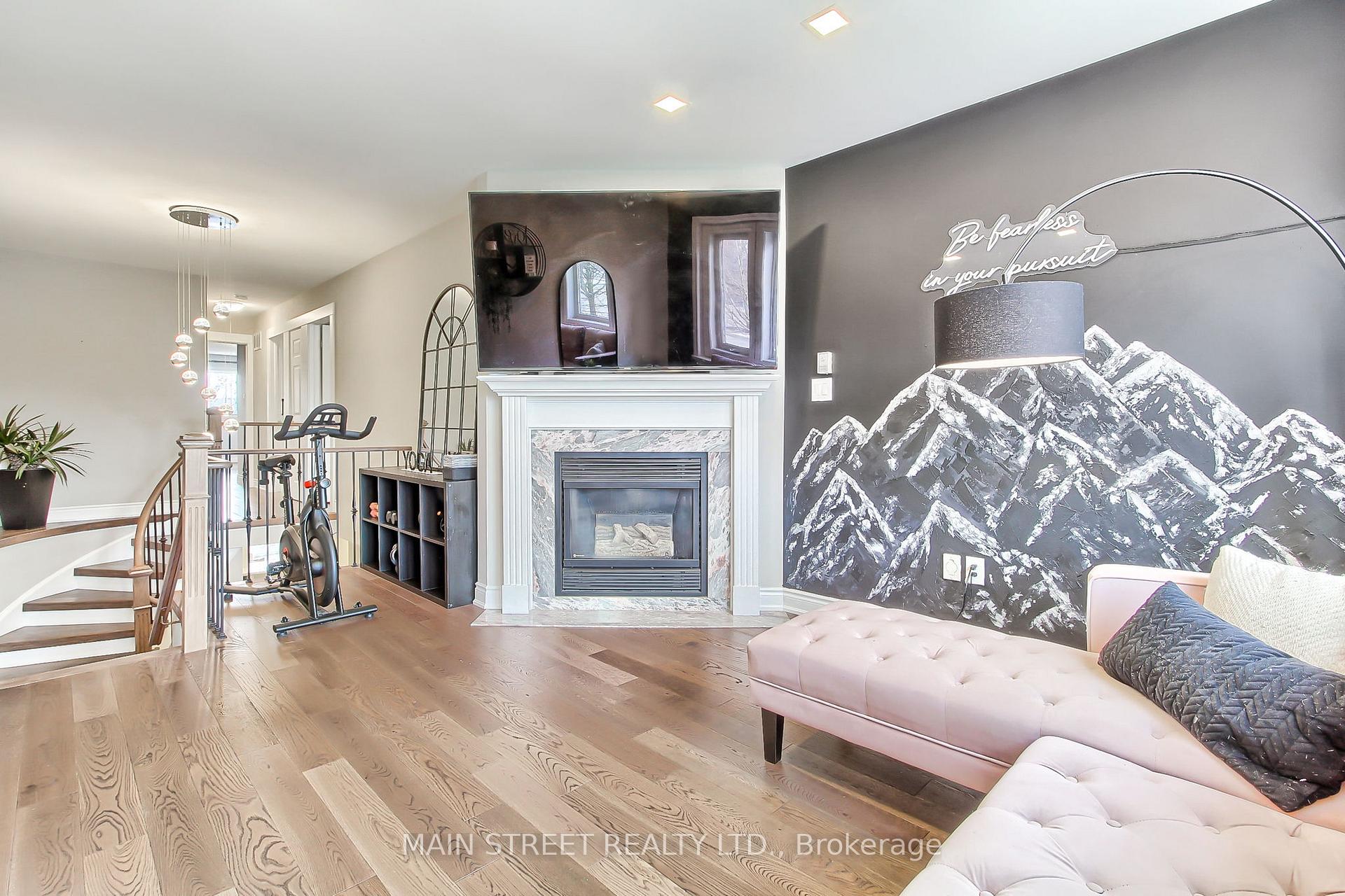 Photo 17 of 161 Primeau Drive, Aurora, Aurora Grove — HOMEH