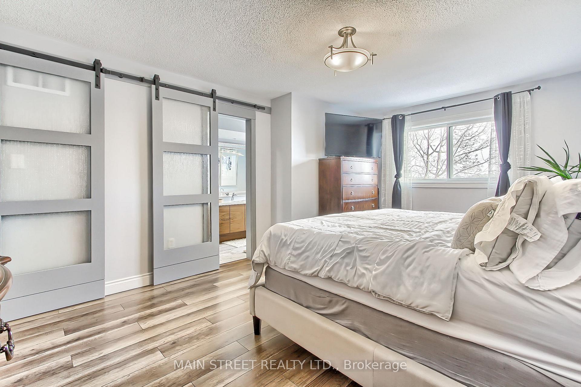 Photo 20 of 161 Primeau Drive, Aurora, Aurora Grove — HOMEH