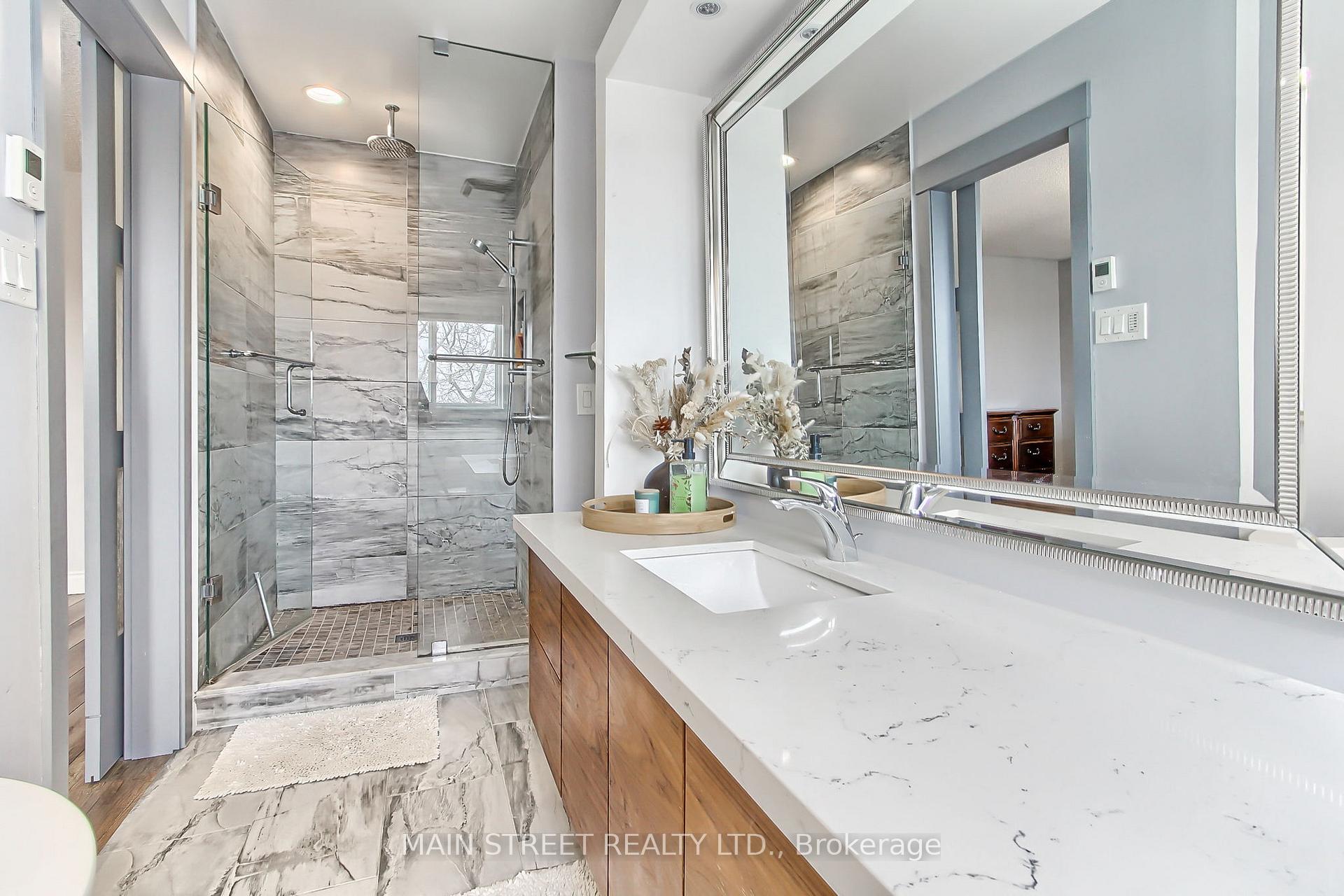 Photo 22 of 161 Primeau Drive, Aurora, Aurora Grove — HOMEH