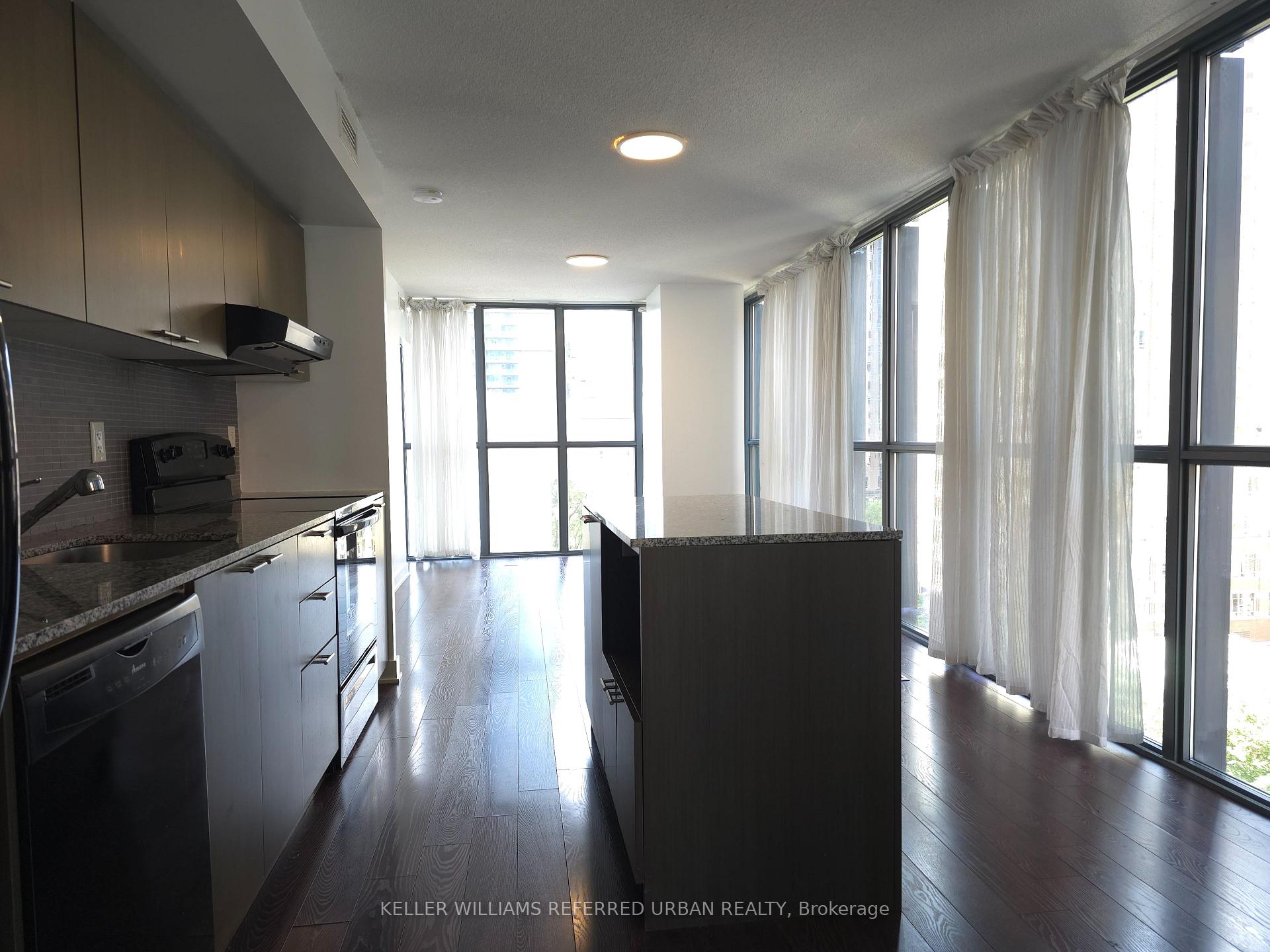 Photo 10 of Unit 807, 110 Charles Street E, Toronto, Church-Yonge Corridor — HOMEH