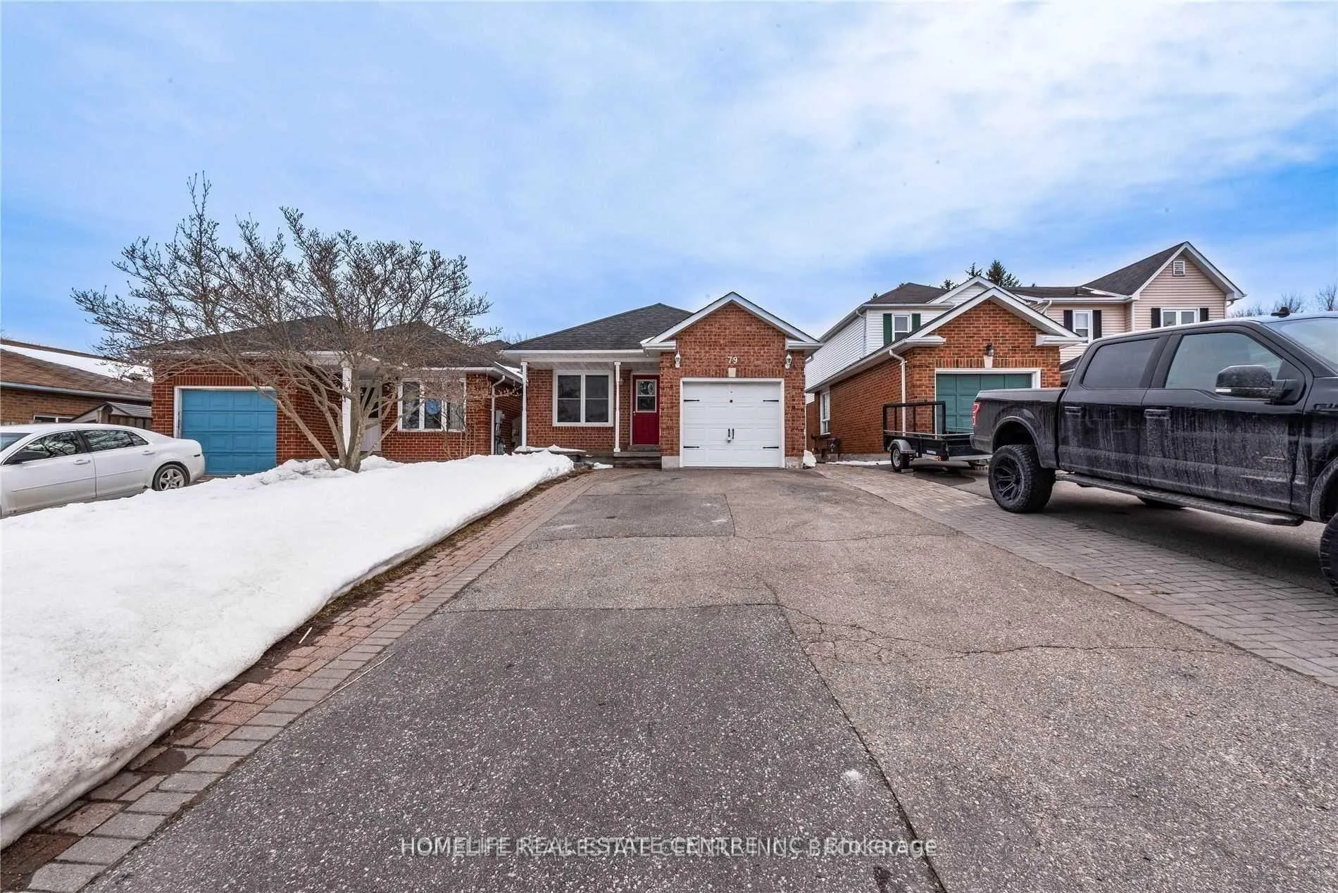 Front of 79 Hart Boulevard S