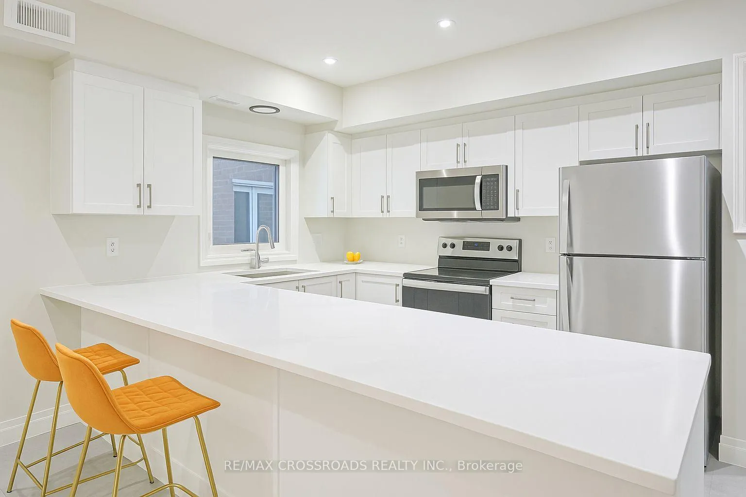 Photo 4 of Unit 404, 233 Watson Avenue, Windsor — HOMEH