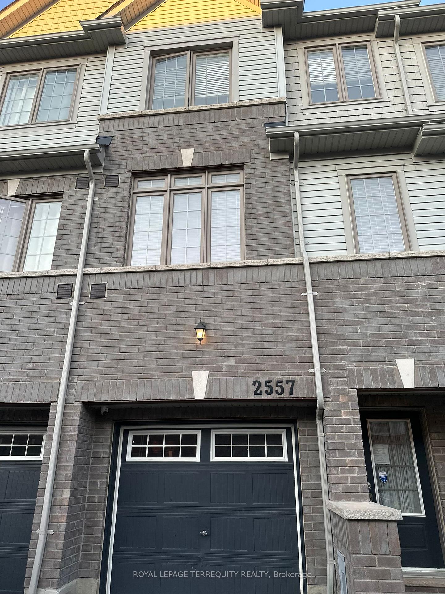 Photo 2 of Unit 118, 2557 Barbarolli Path, Oshawa, Windfields — HOMEH