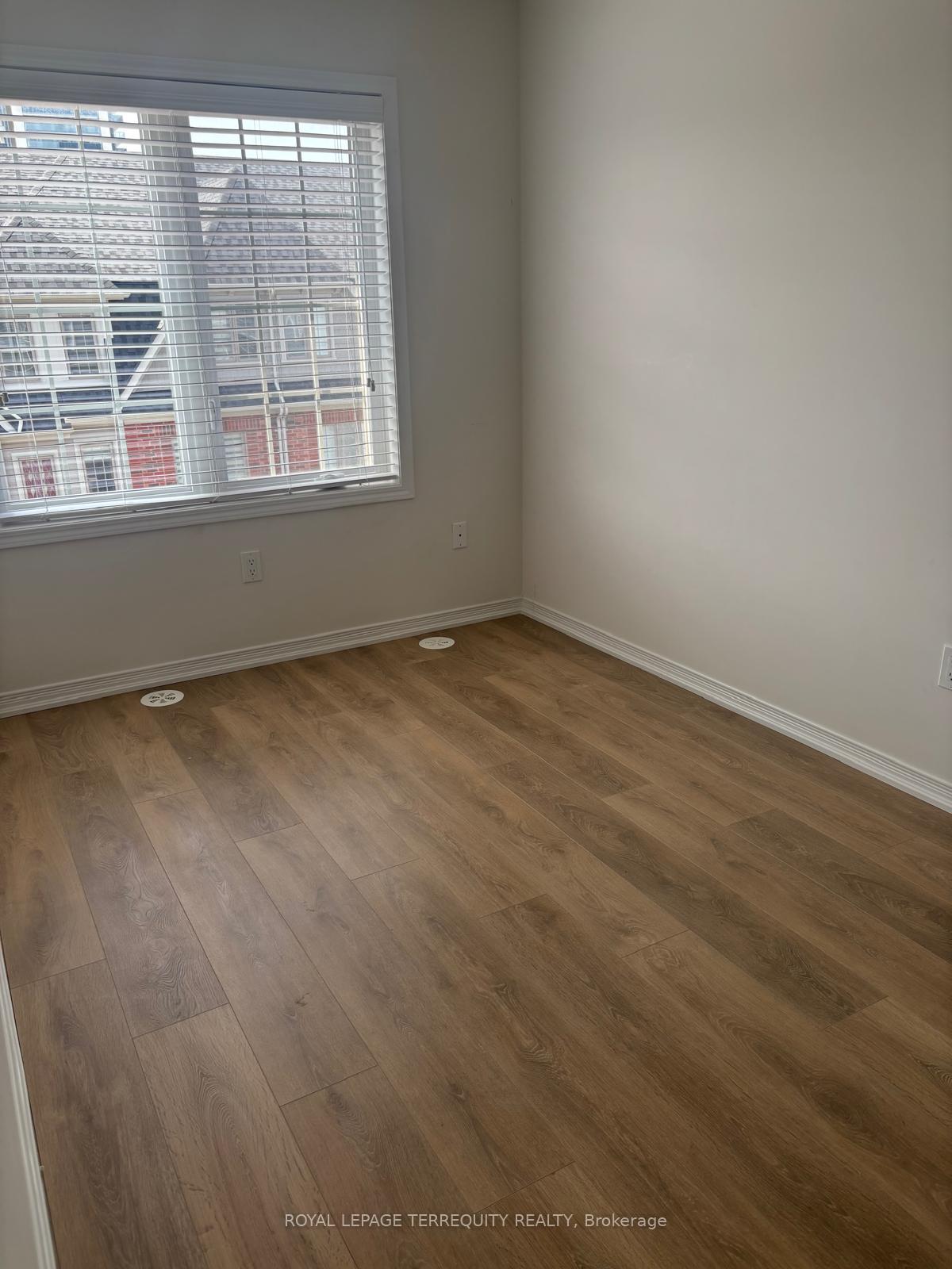 Photo 15 of Unit 118, 2557 Barbarolli Path, Oshawa, Windfields — HOMEH