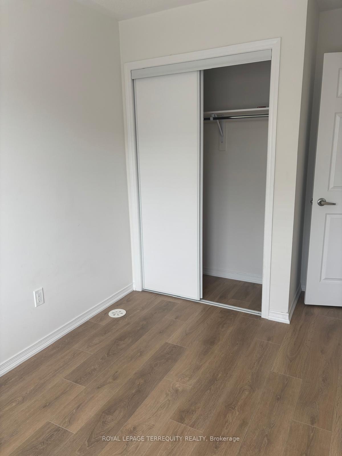 Photo 16 of Unit 118, 2557 Barbarolli Path, Oshawa, Windfields — HOMEH