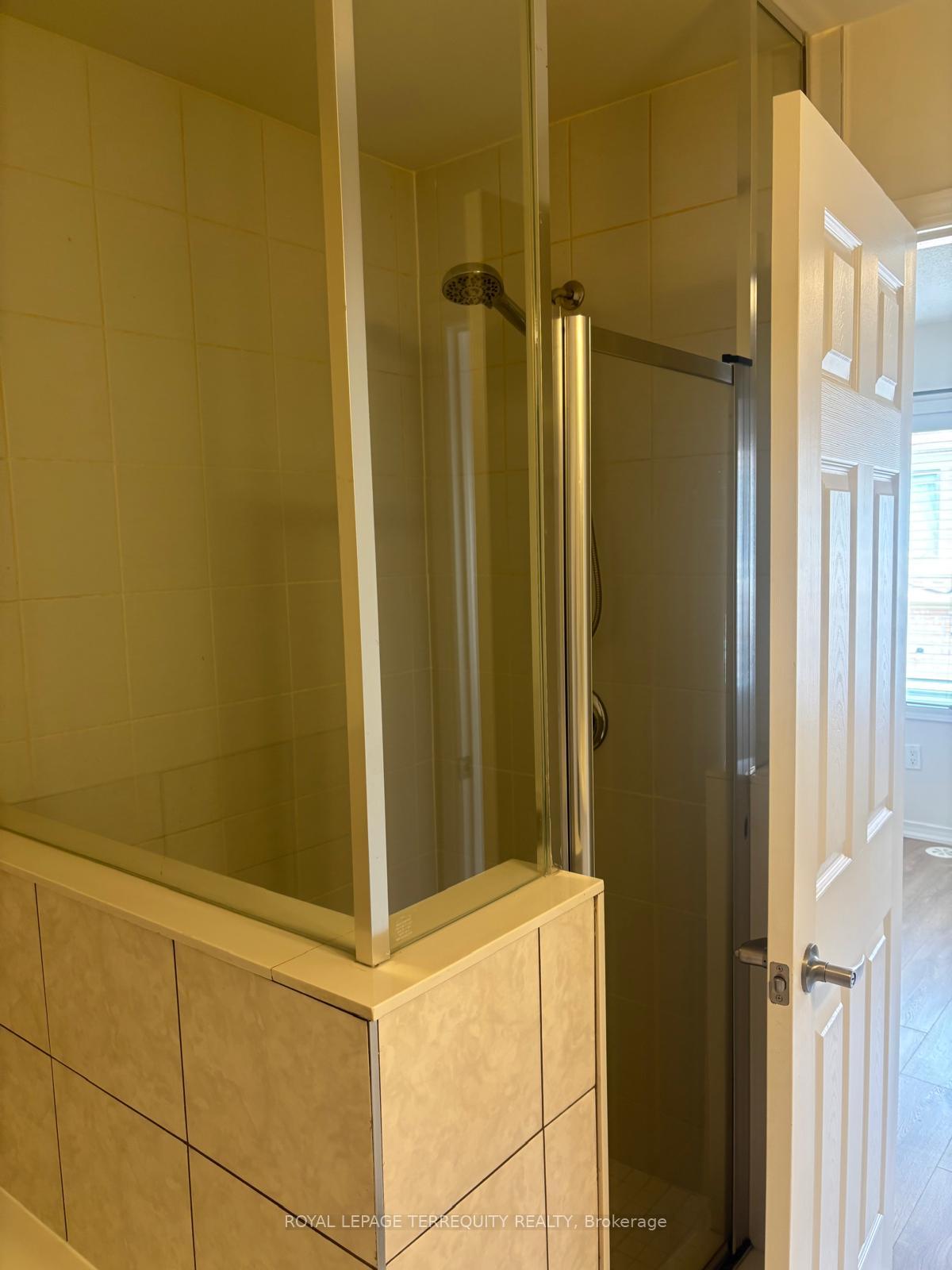 Photo 22 of Unit 118, 2557 Barbarolli Path, Oshawa, Windfields — HOMEH