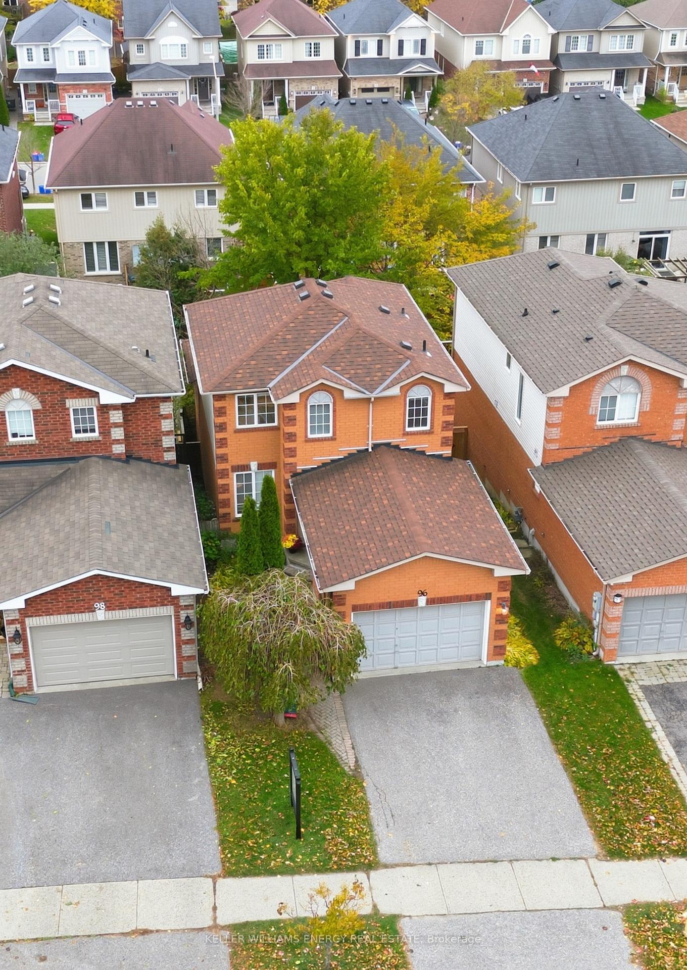 Photo 2 of 96 John Walter Crescent, Clarington, Courtice — HOMEH