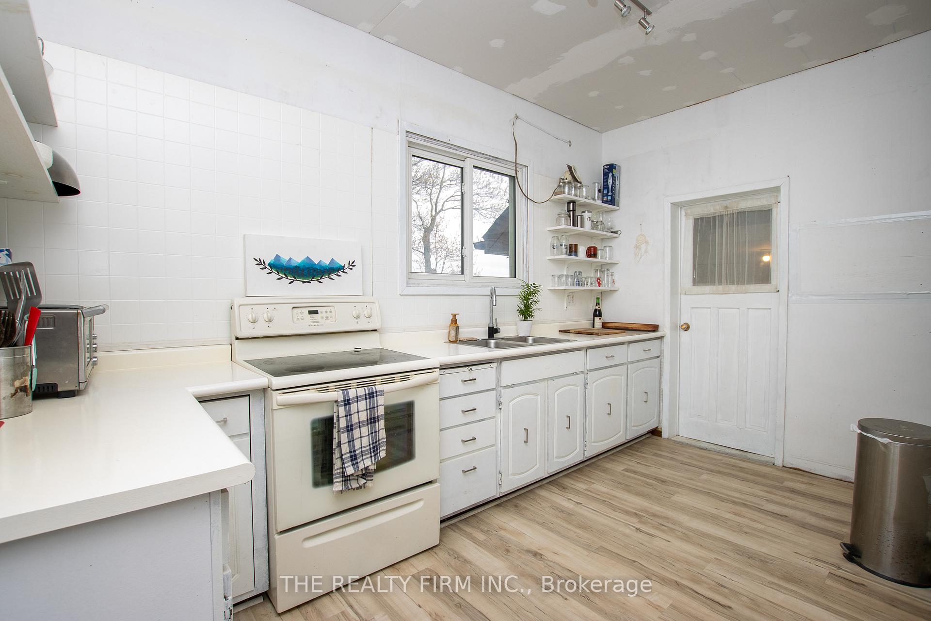 Photo 5 of 45004 Talbot Line, Central Elgin, Rural Central Elgin — HOMEH