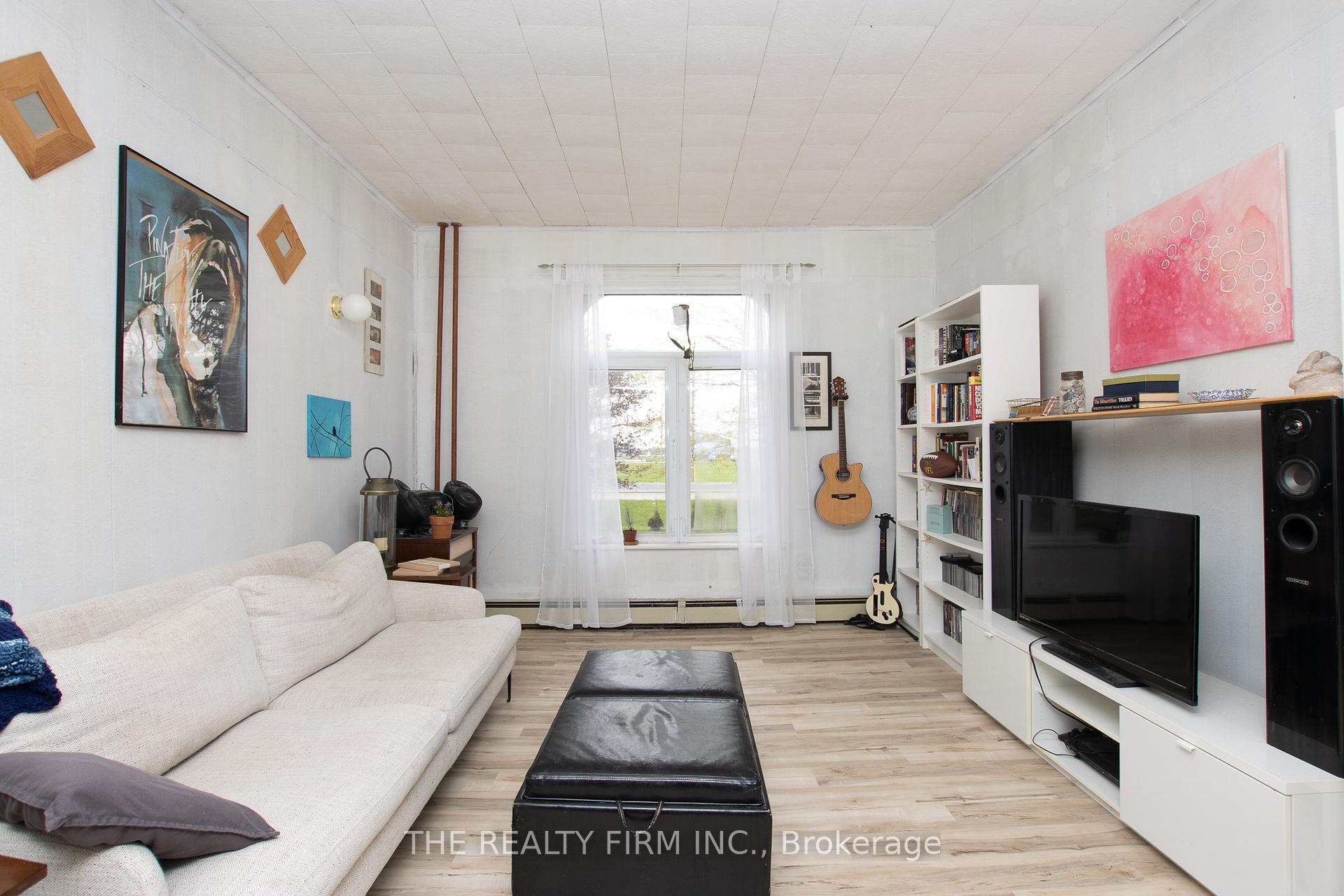 Photo 12 of 45004 Talbot Line, Central Elgin, Rural Central Elgin — HOMEH