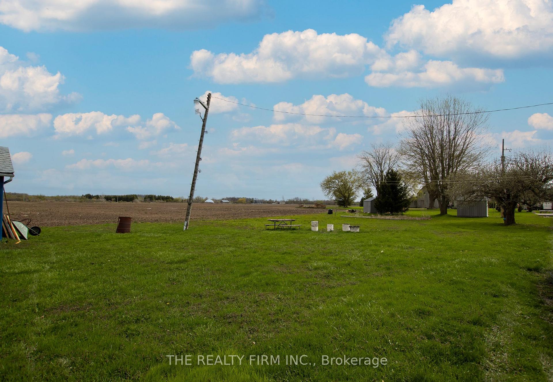 Photo 35 of 45004 Talbot Line, Central Elgin, Rural Central Elgin — HOMEH