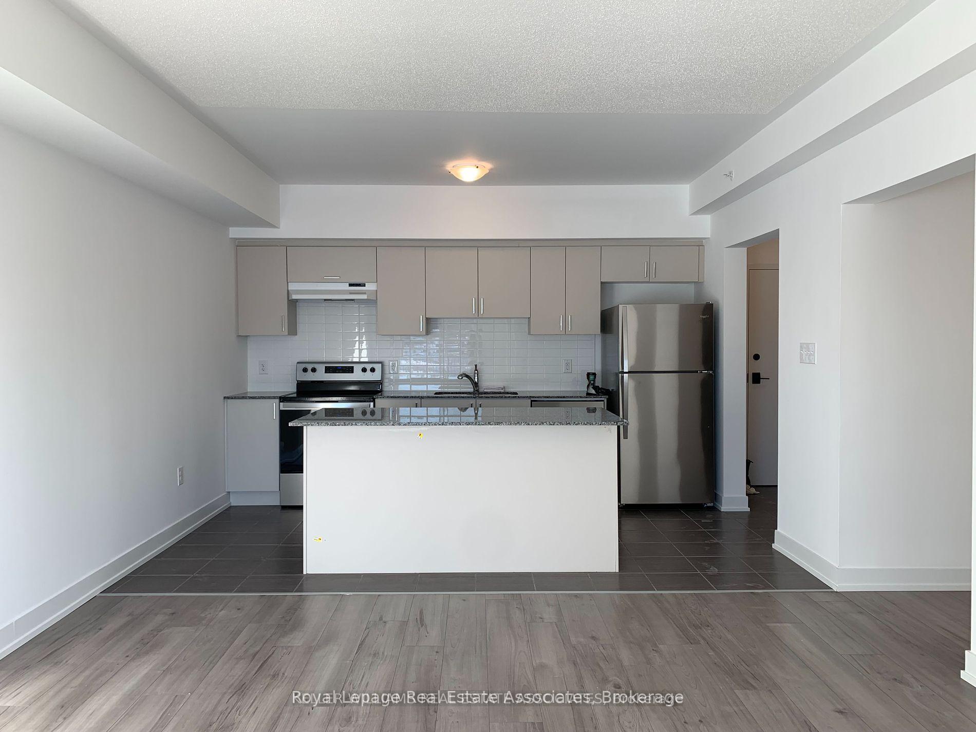 Photo 5 of Unit 406, 10 Culinary Lane, Barrie, Innis-Shore — HOMEH