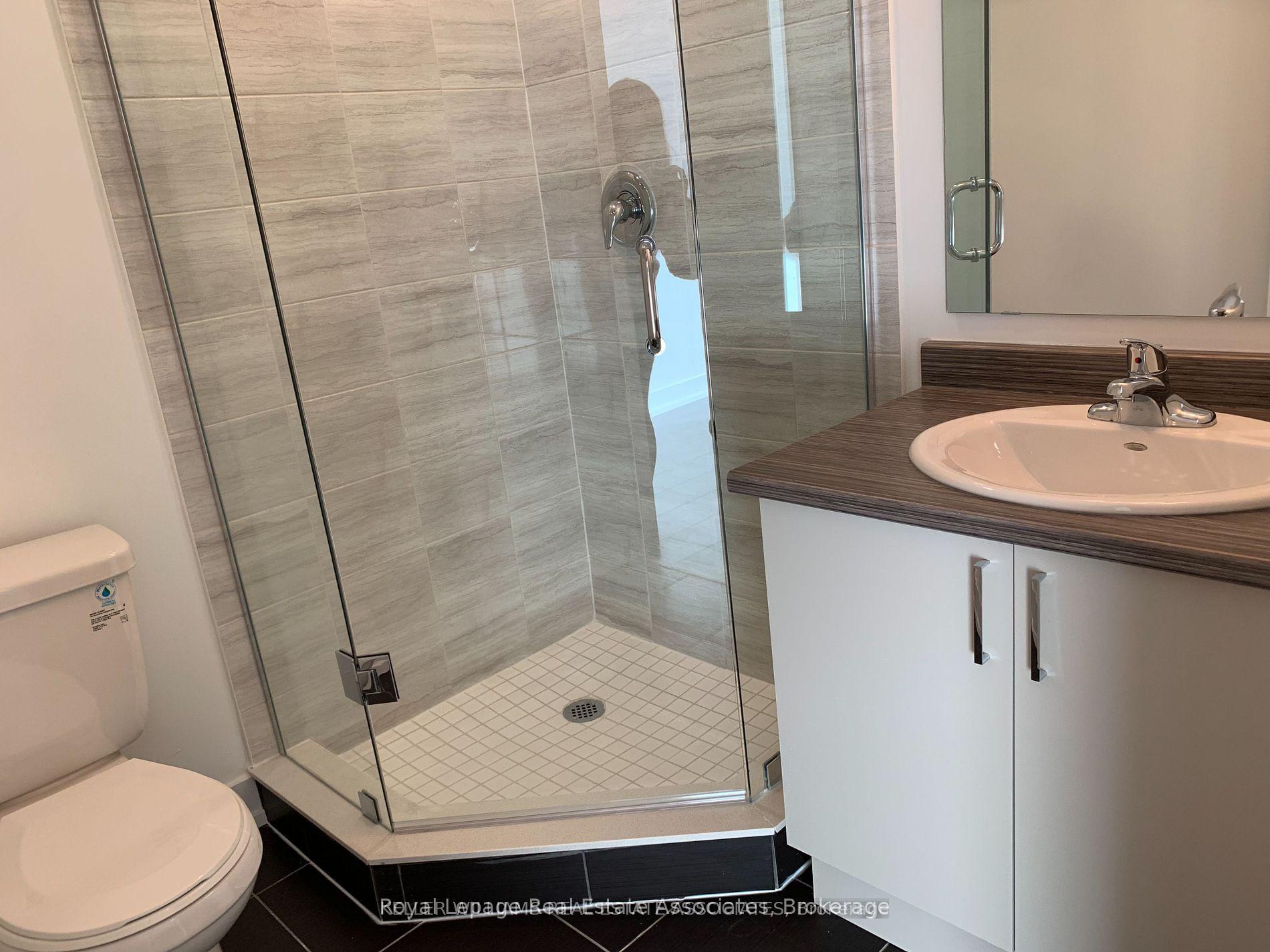 Photo 14 of Unit 406, 10 Culinary Lane, Barrie, Innis-Shore — HOMEH