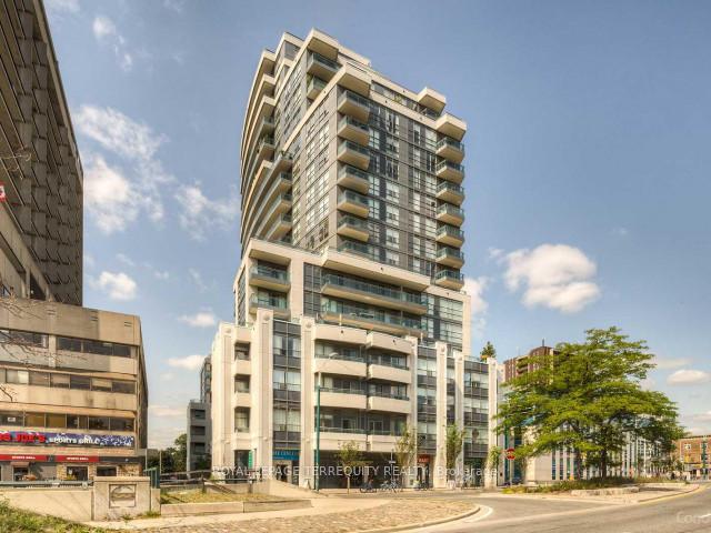 Front of Unit 1402, 736 Spadina Avenue
